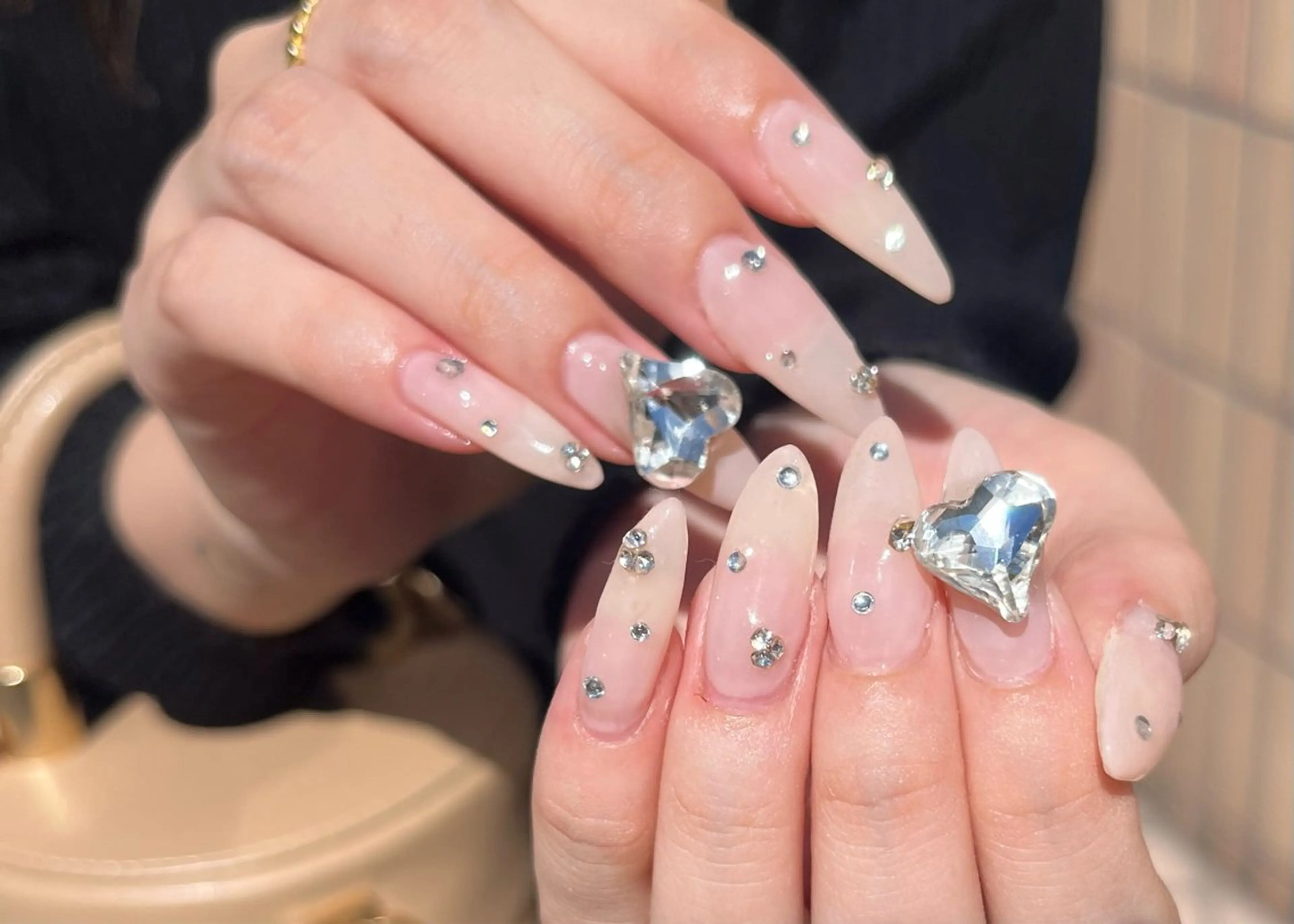 ロング NAIL SALON FLOR所属・キラキラネイル/ 韓国ネイルMAKIのネイルデザイン