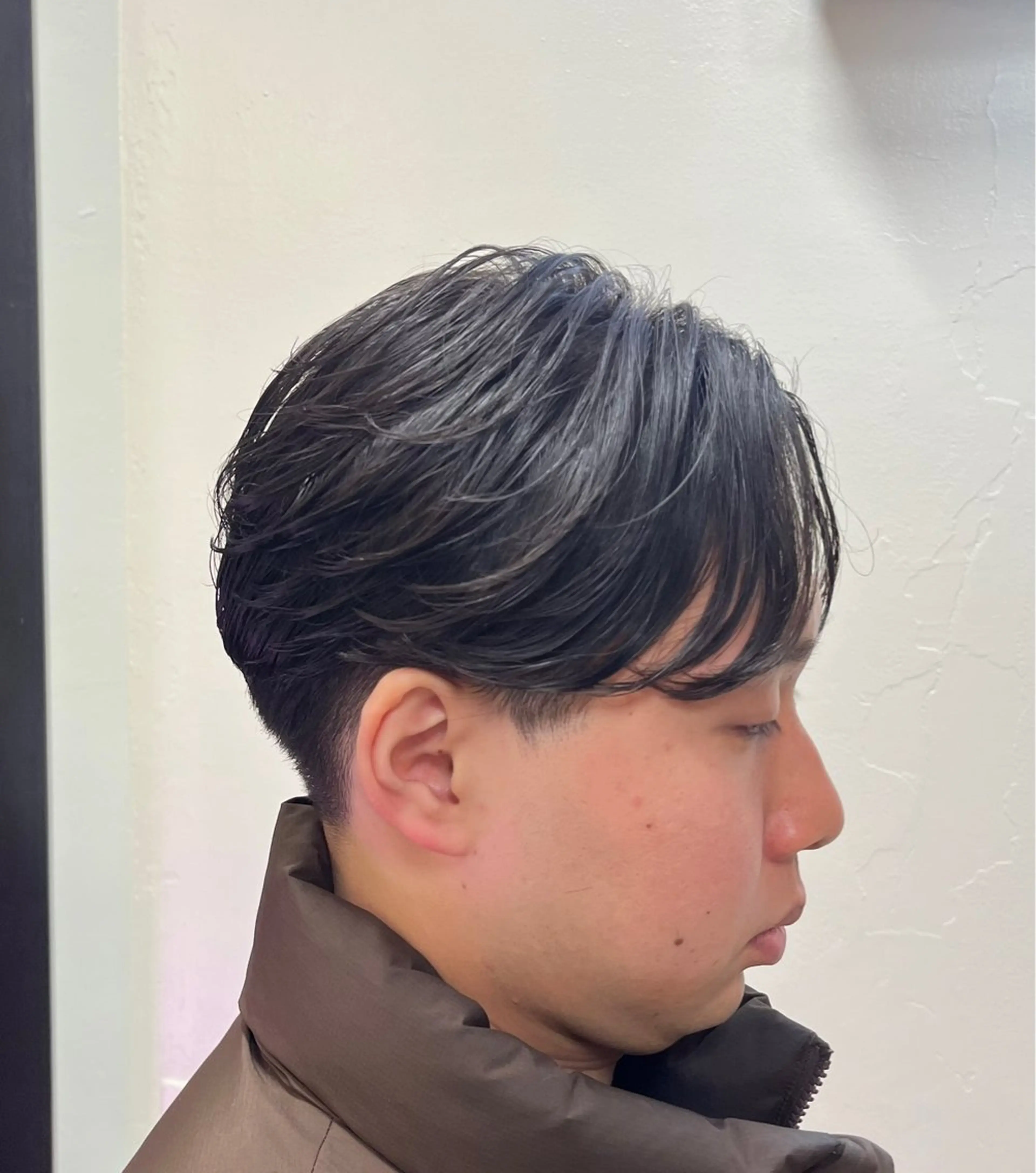 ショート パーマ メンズ フェザーパーマ メンズパーマ ニュアンスパーマ カット パーマ カルマ・ニュアンス パーマ　須田龍世のヘアスタイル