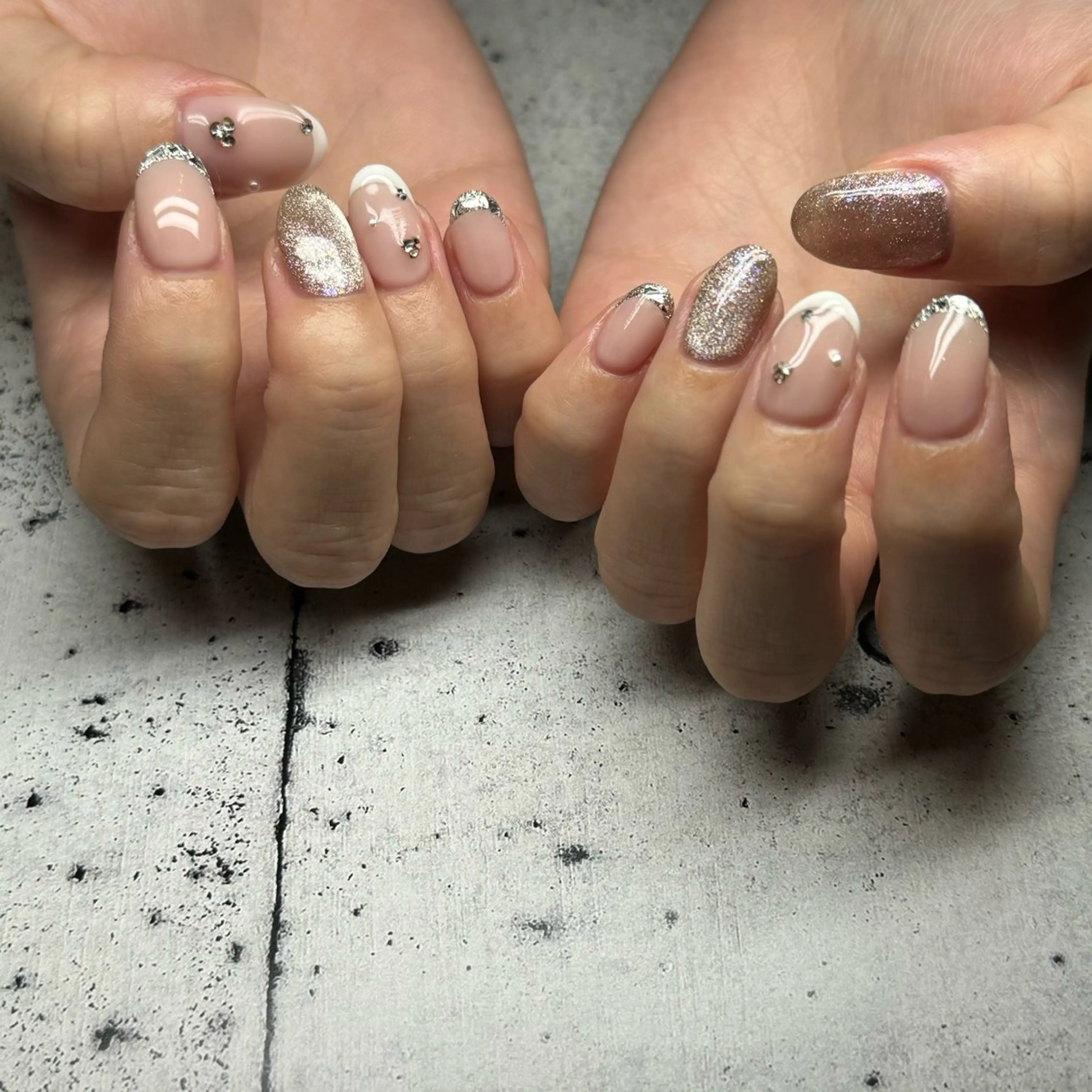 ネイル フレンチネイル ガラスフレンチ ハンドネイル 𝐫𝐚𝐢 𝐧𝐚𝐢𝐥のネイルデザイン