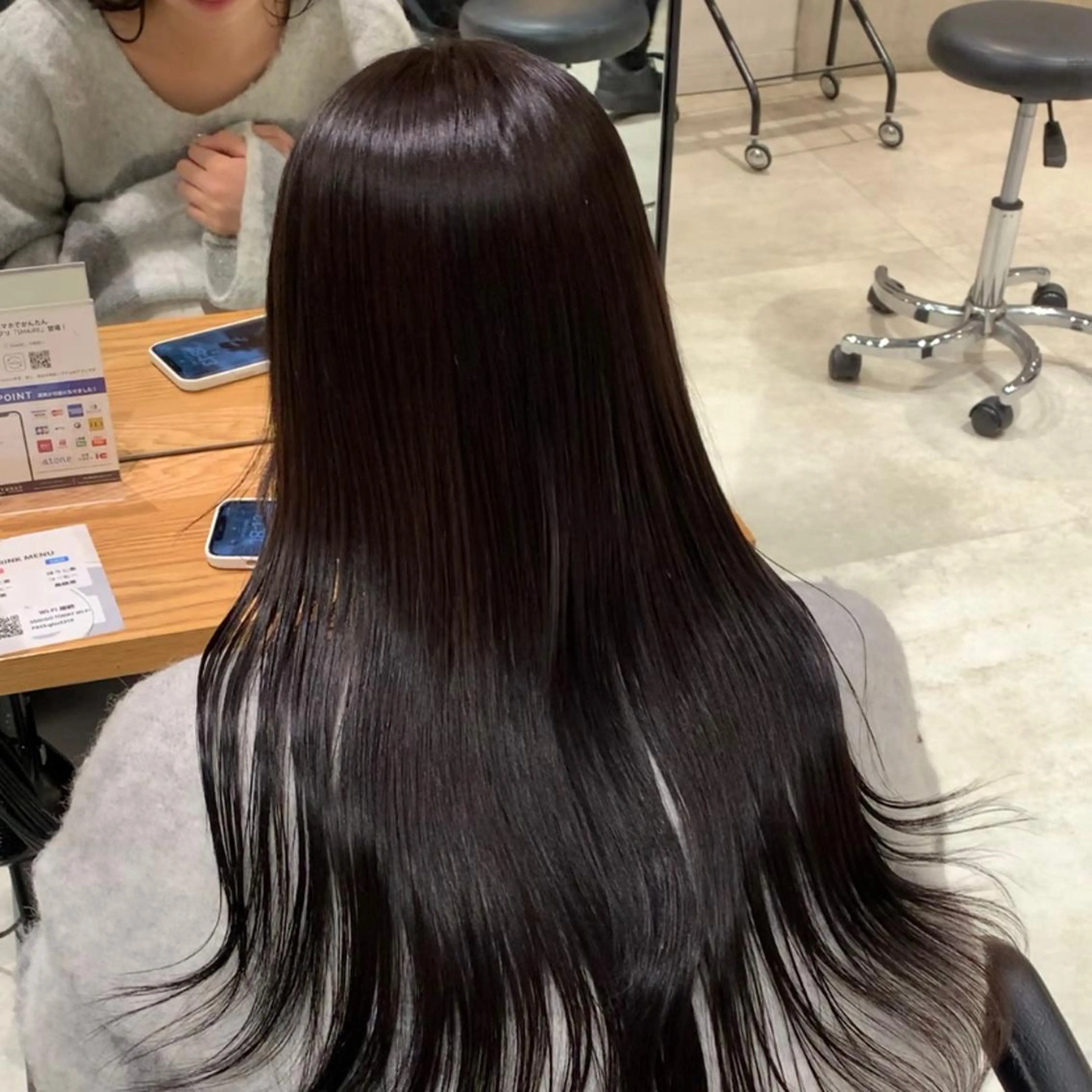 ロング カラー サロウィン(SALOWIN)原宿iori店所属・れい🫧 ハイトーン特化のヘアスタイル