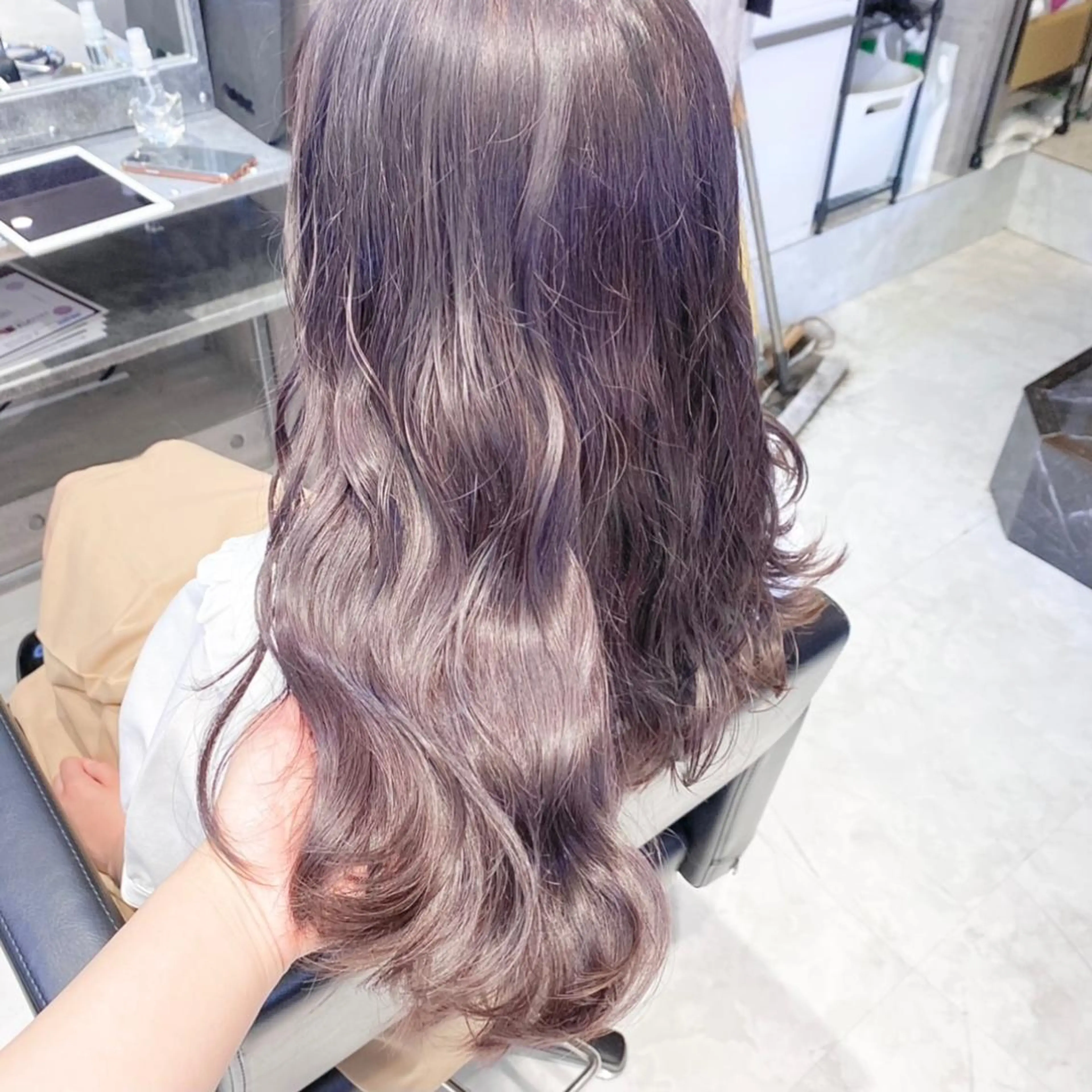 セミロング カラー ヘアアレンジ メンズ キッズ カット ヘアカラー トリートメント ヘアセット お悩み解決美容師 💐AMIのヘアスタイル