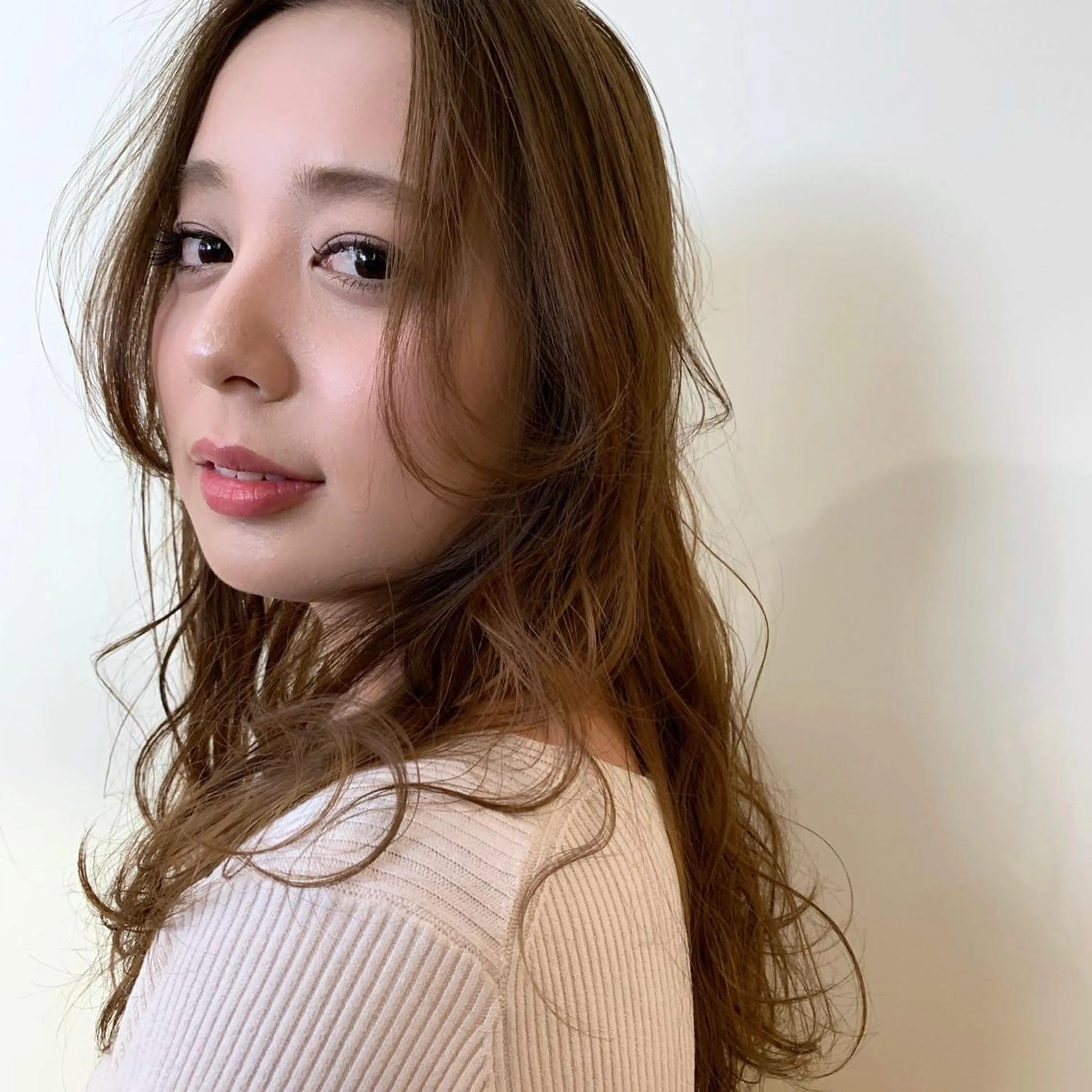 ロング カラー ブリーチ 卒業式のヘアスタイル 上川 美幸のヘアスタイル