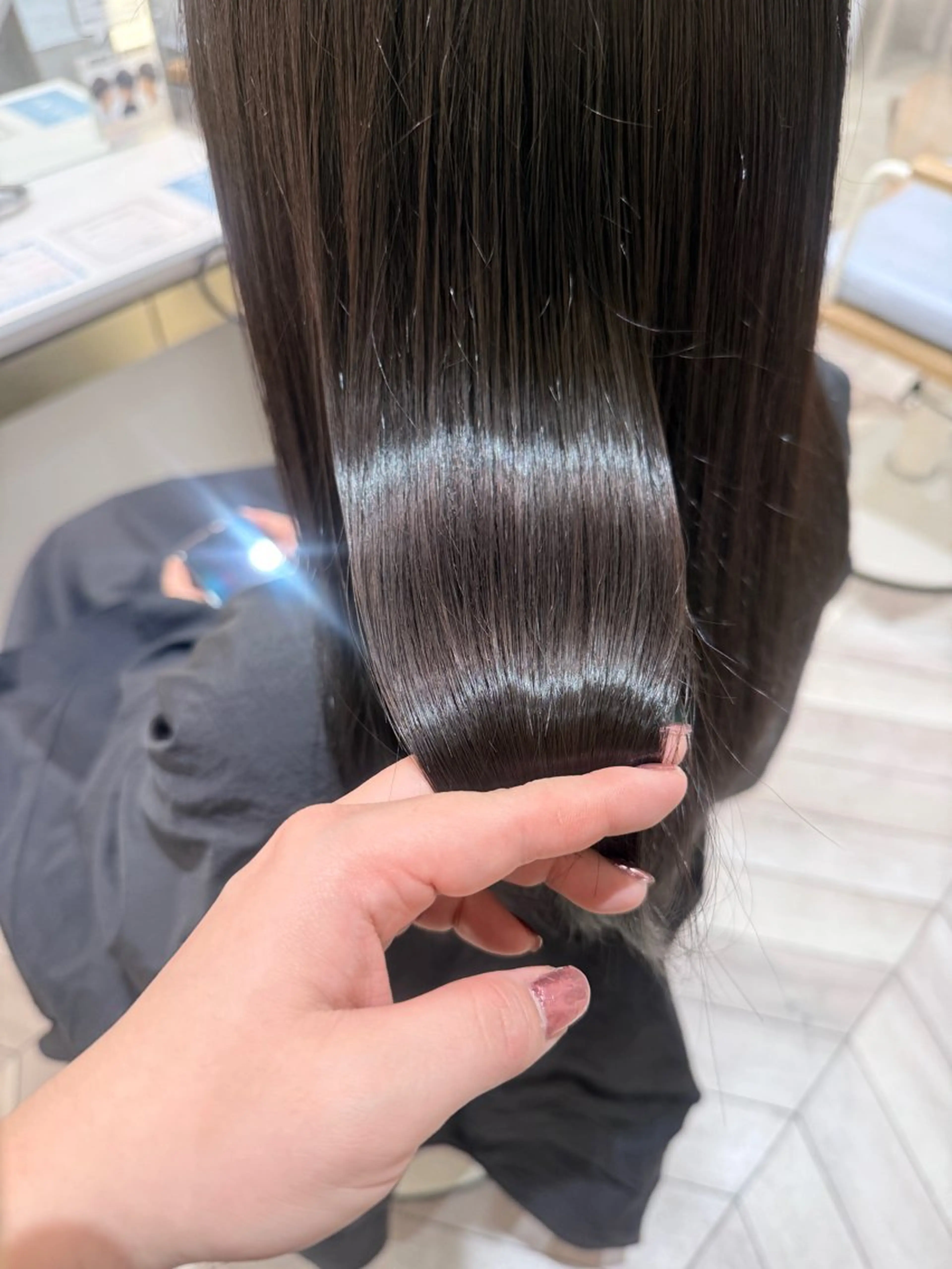 ロング カラー 幕内 梨乃亜のヘアスタイル