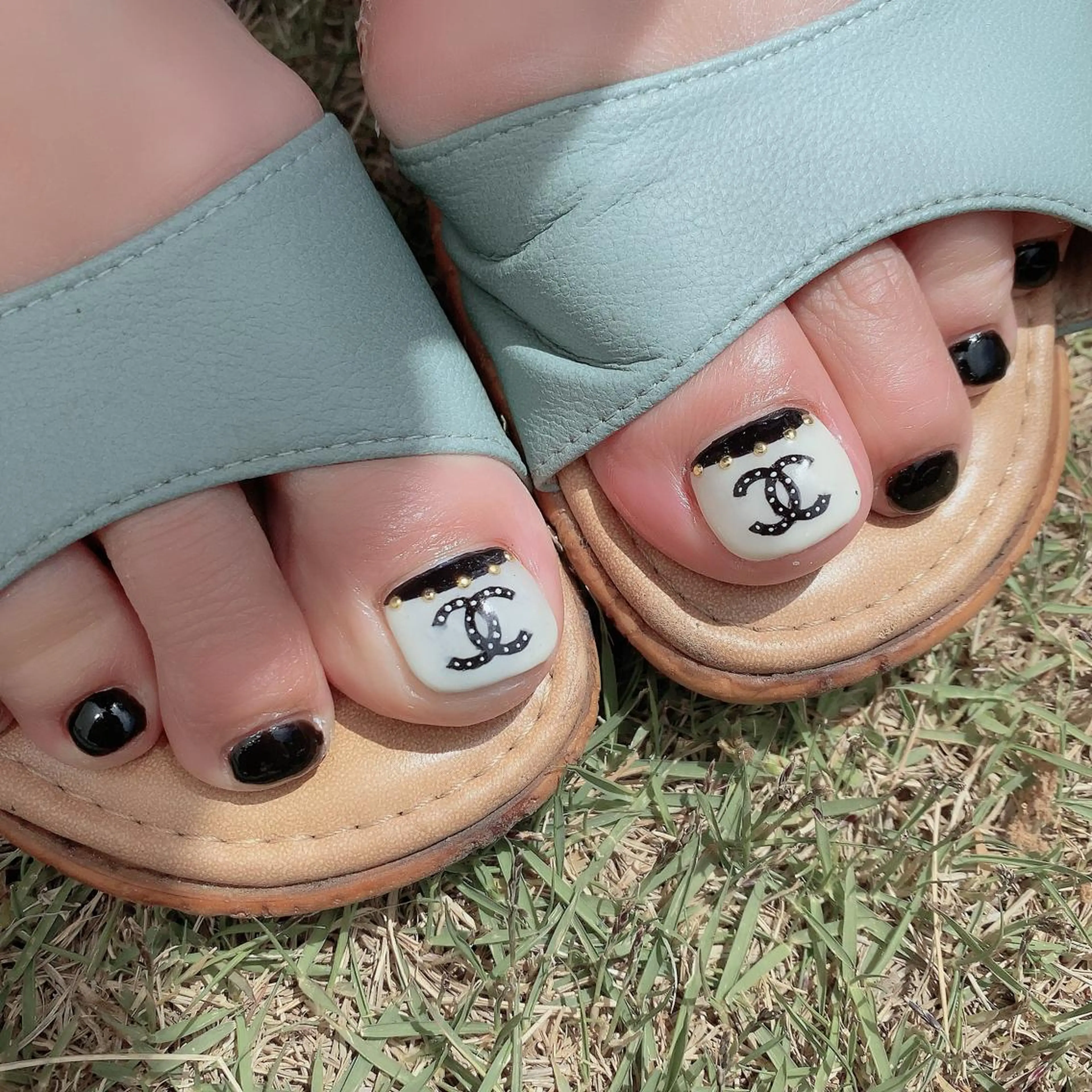 ネイル アートネイル YAS 青柳 安代のネイルデザイン