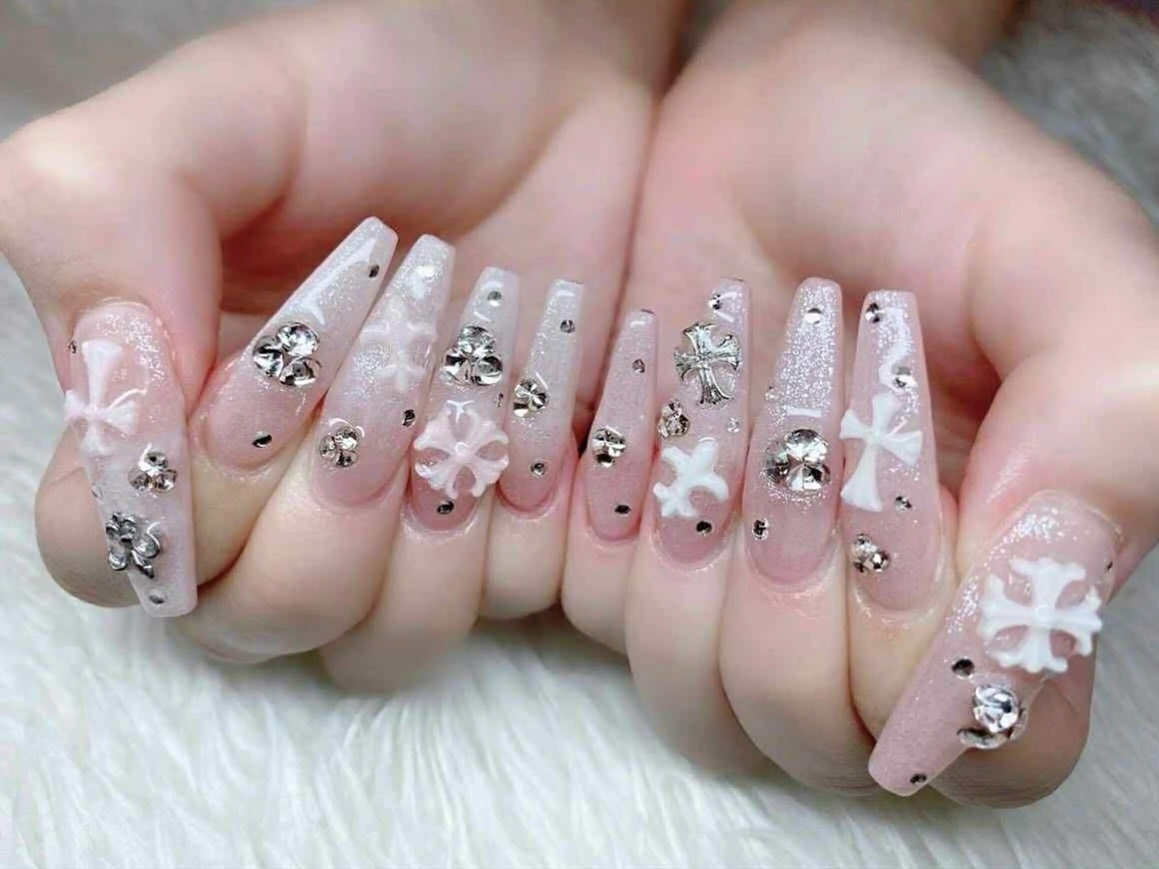 ネイル ハンドネイル ハンドケア Iconic所属・Iconic Nailのネイルデザイン