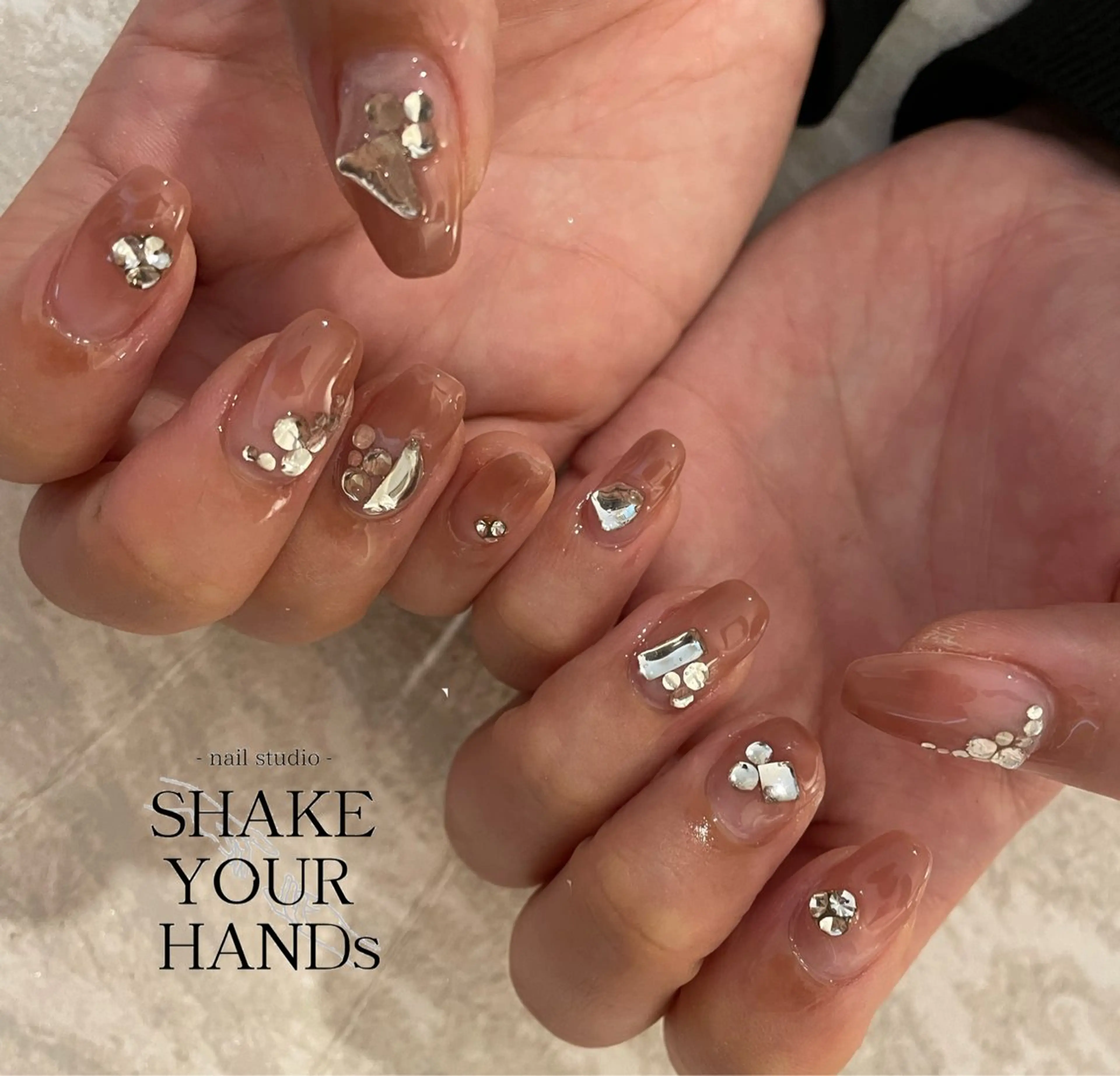 ネイル ハンドネイル ネイルスタジオ シェイクユアハンズのネイルデザイン