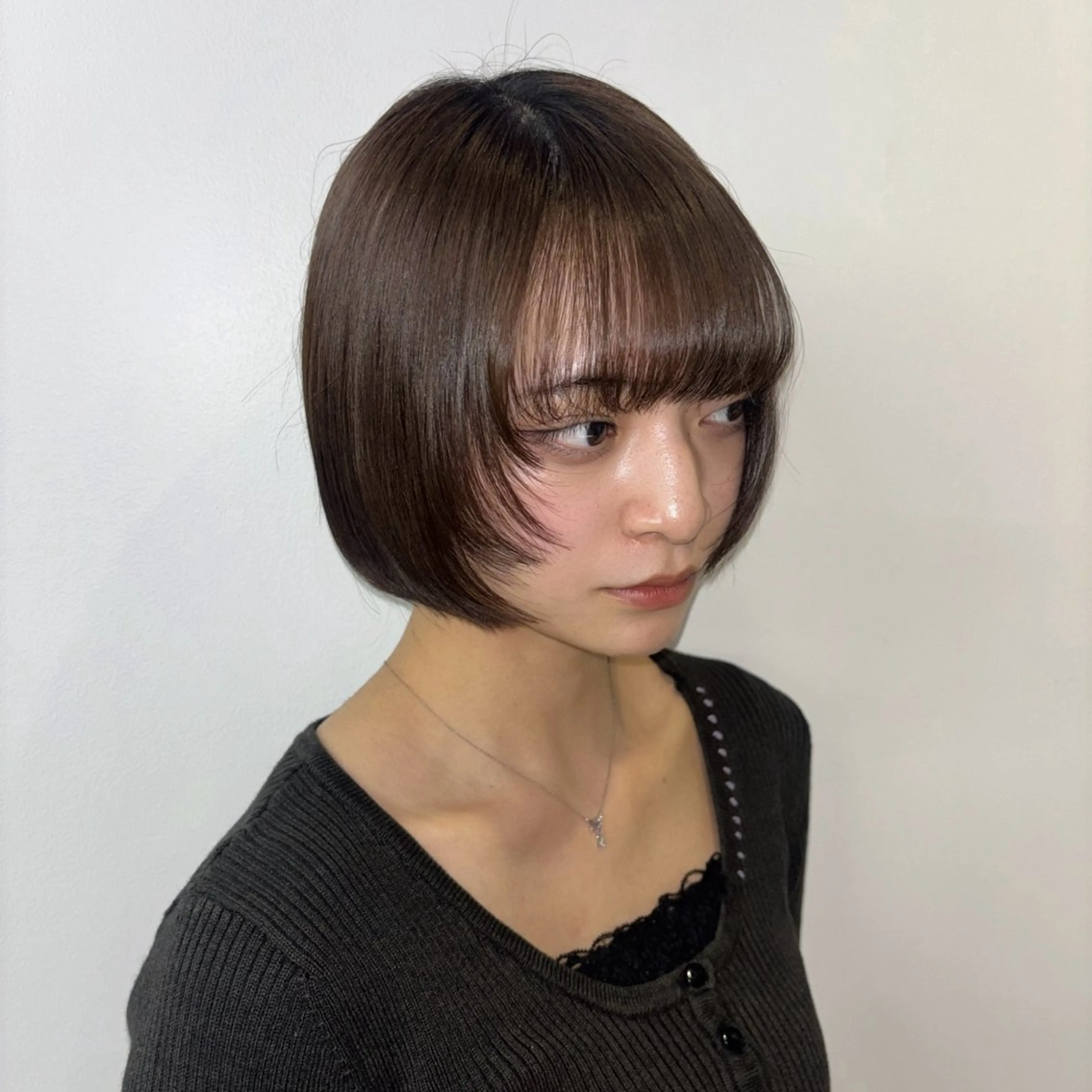 ショート カット Ren. 🦋デザインカラーのヘアスタイル