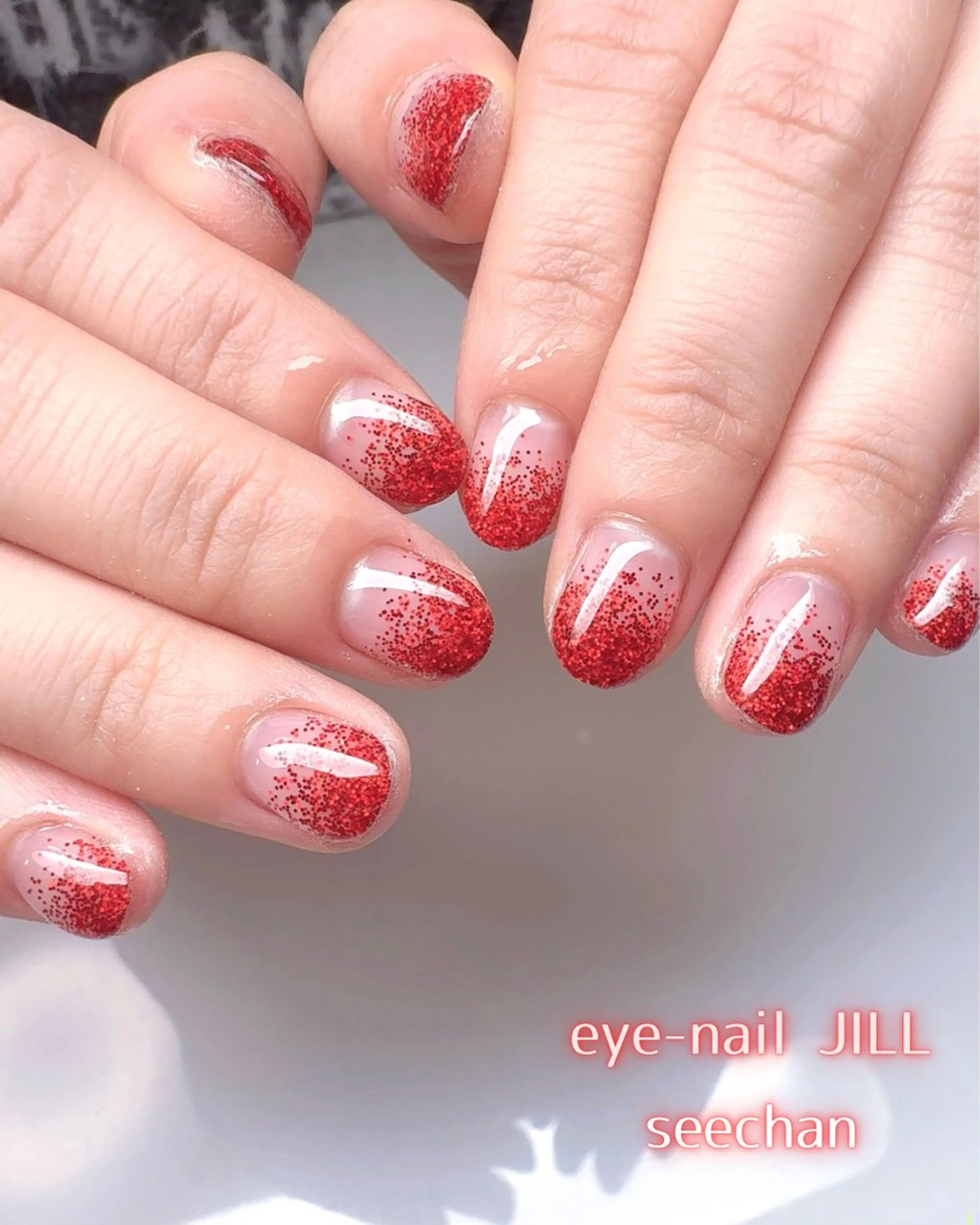 ネイル グラデーション ラメ(グリッター) ラメグラデーション 赤色 JILL seechanのネイルデザイン
