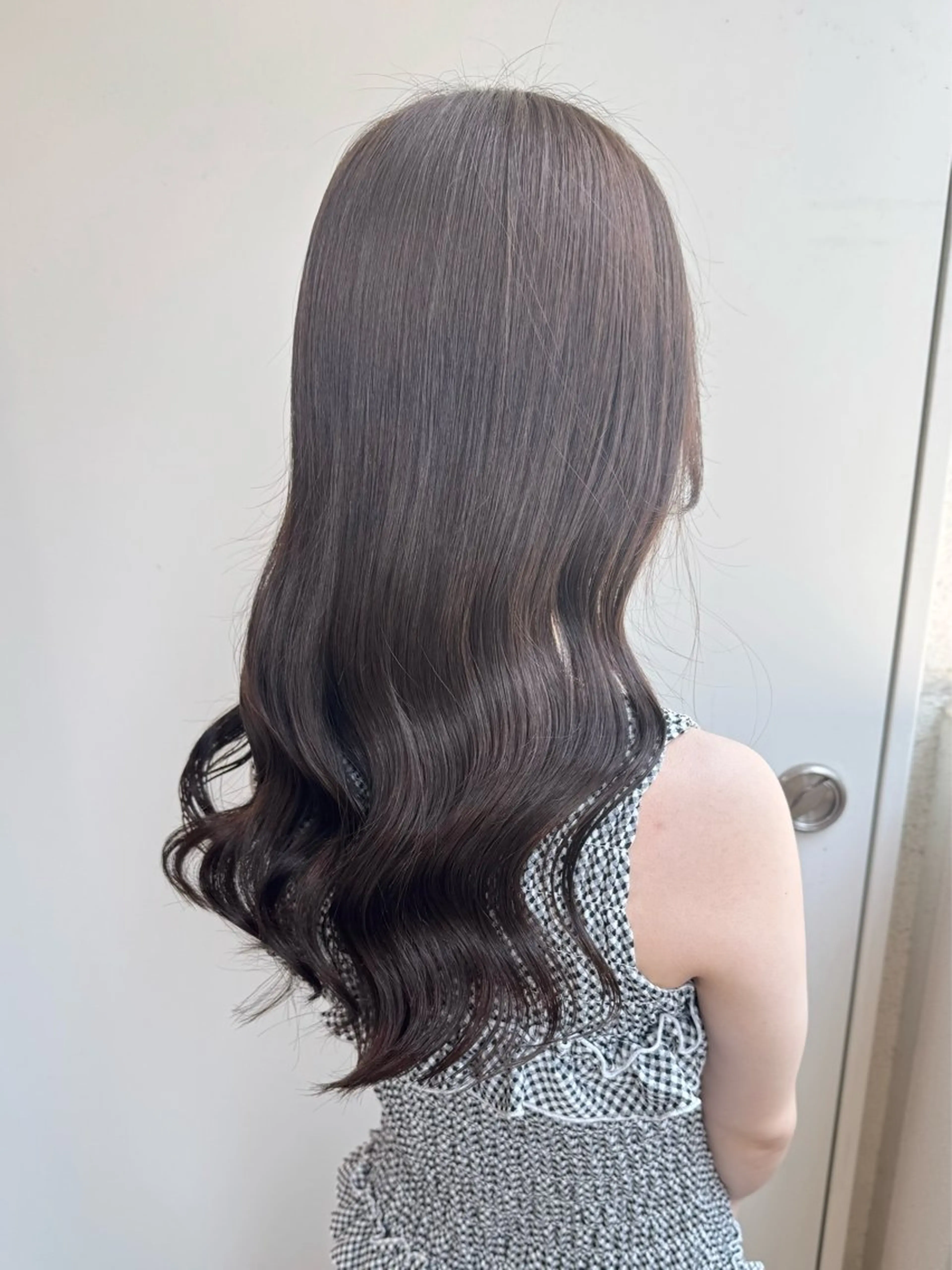 セミロング カラー ベージュカラー オリーブベージュ オリーブカラー ヘアカラー トリートメント ヘアセット 縮毛矯正/艶暖色 カラー/パーマひふみのヘアスタイル