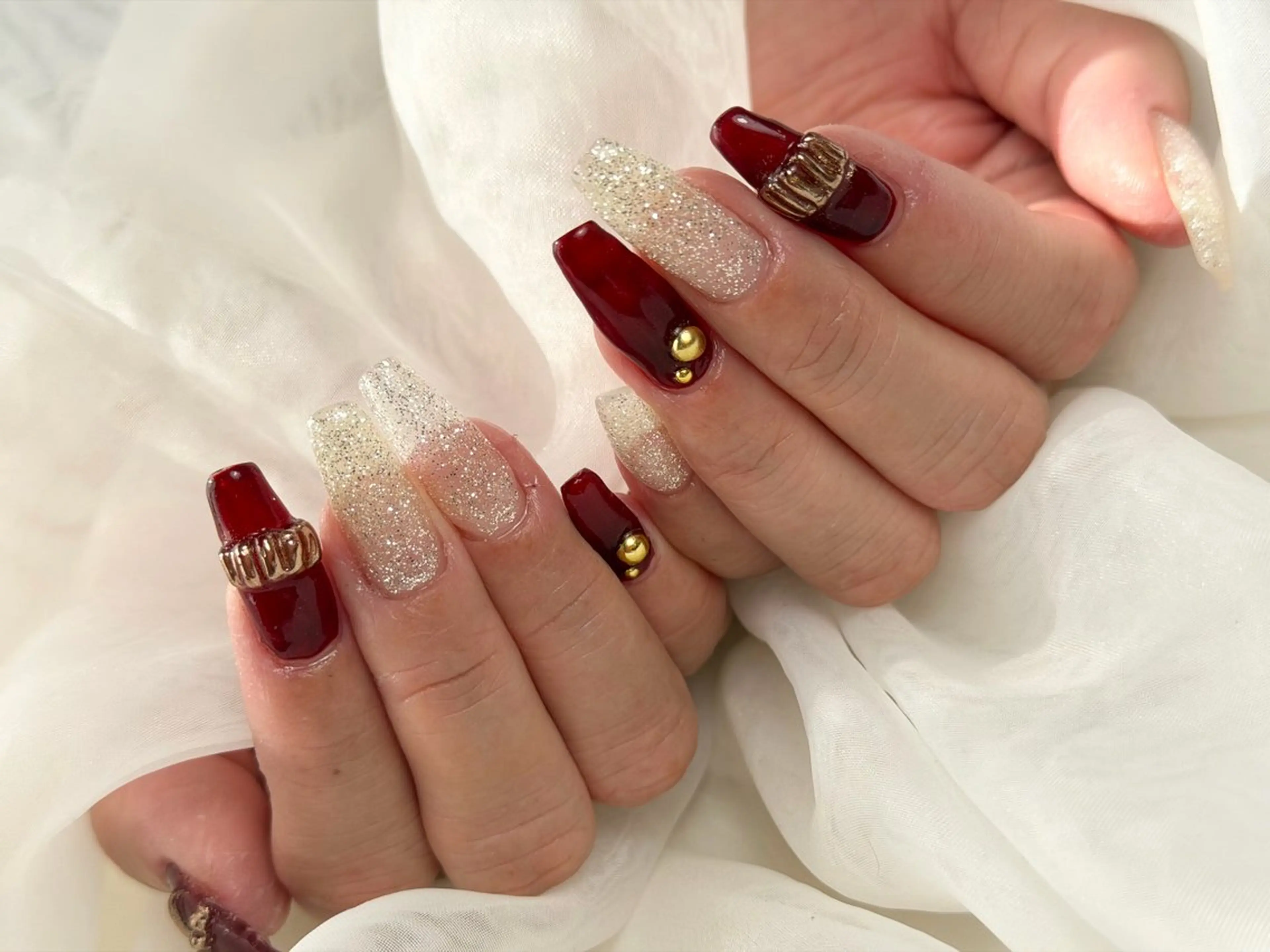 ネイル ボルドー ニュアンスネイル ハンドネイル MIKA ♡のネイルデザイン