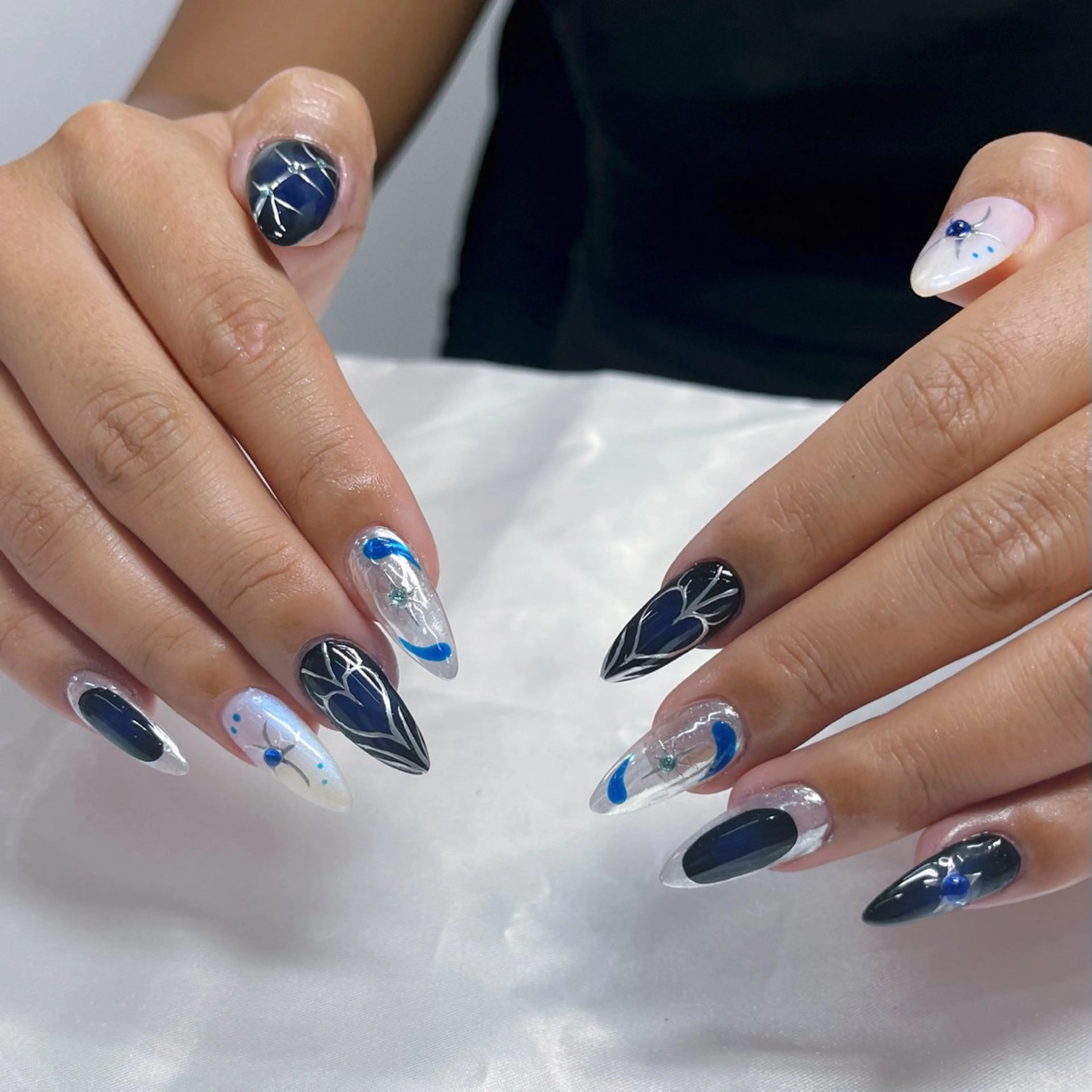 ネイル WOLTOKYO kahoのネイルデザイン