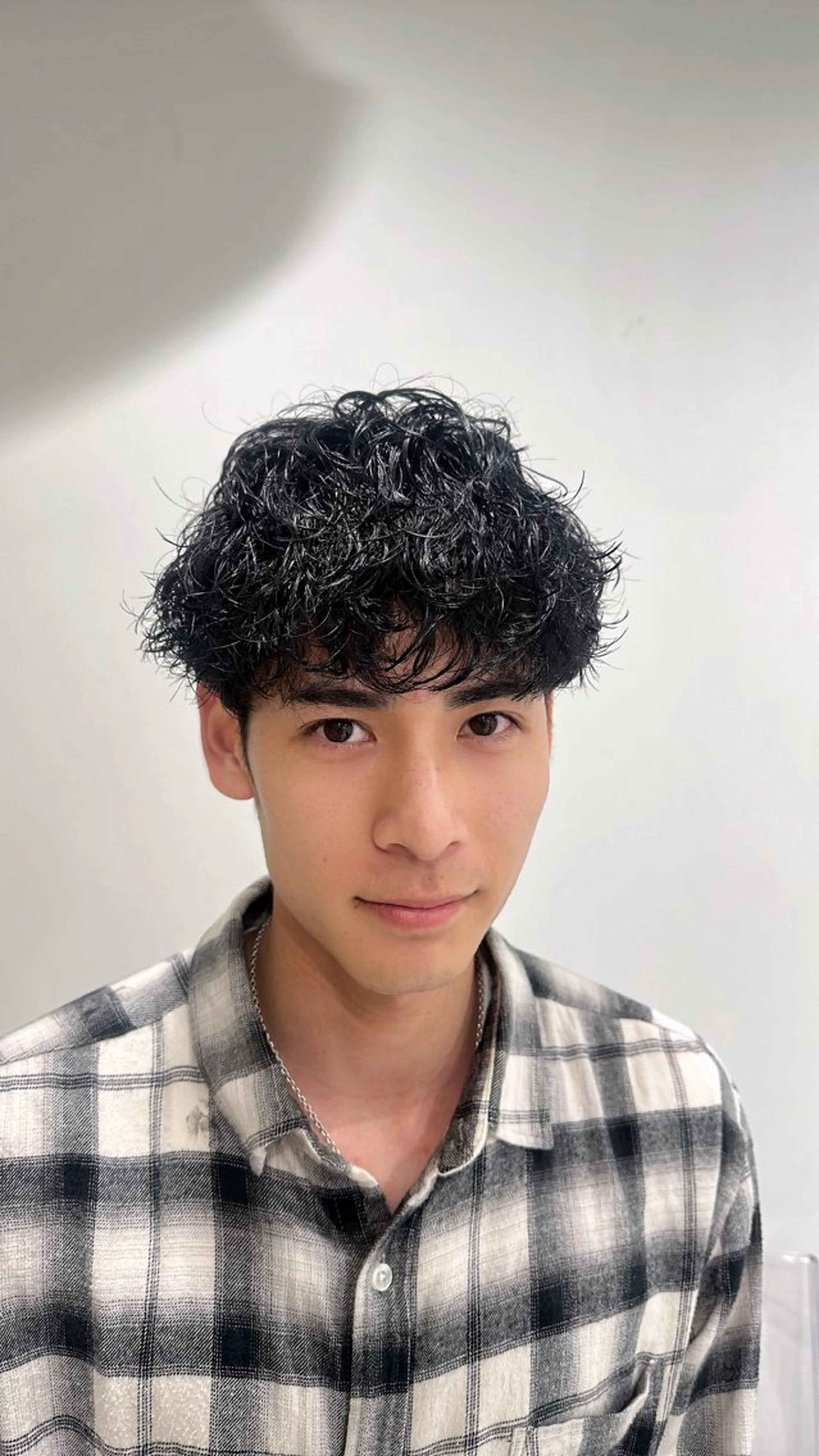 ショート カラー パーマ ハイトーン🌈メンズ カット♡Machanのヘアスタイル