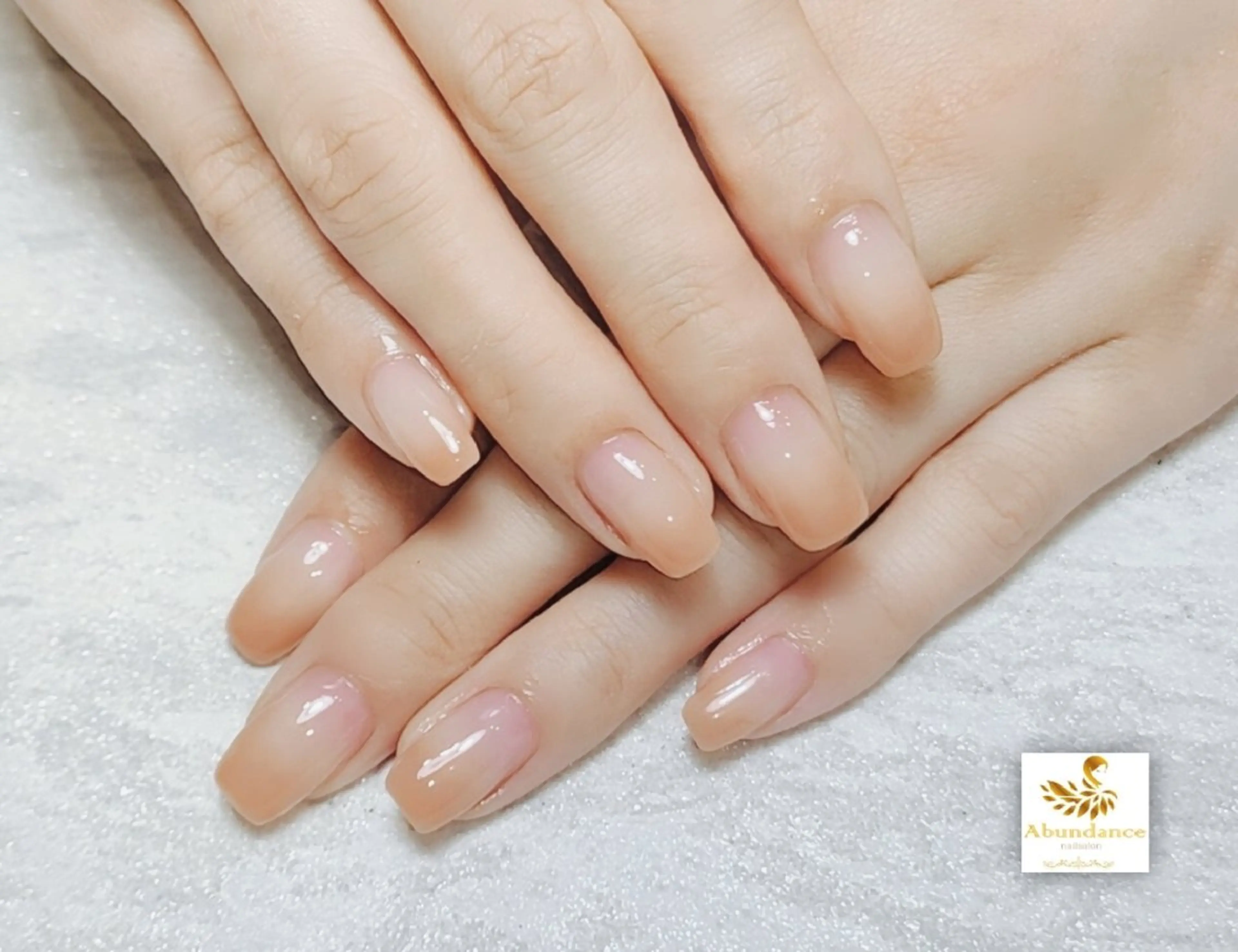 ネイル オフィスネイル ハンドネイル 完全予約制個室サロン Abundancesのネイルデザイン
