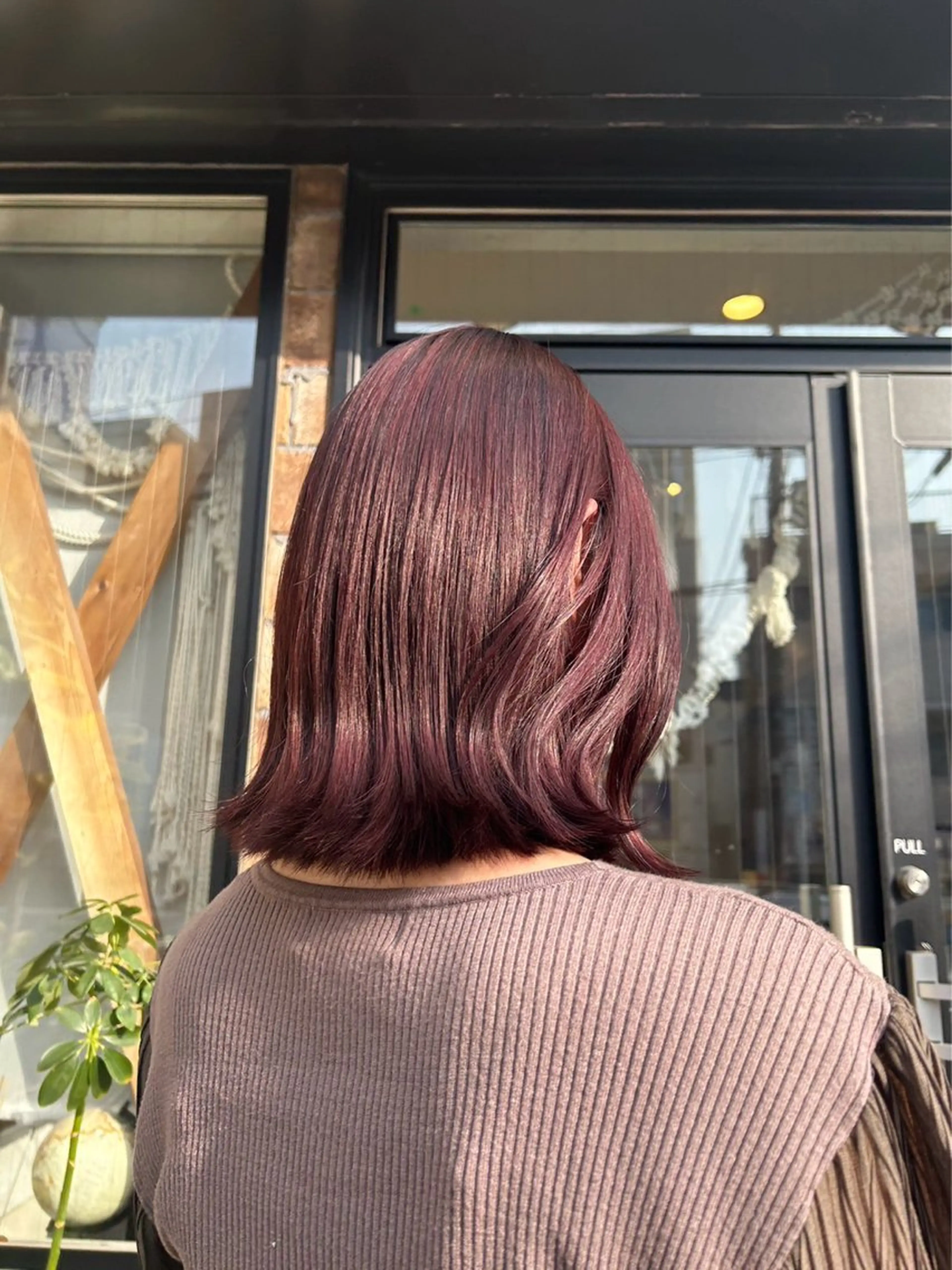 ショート カラー レッドカラー 外ハネヘア ヘアカラー トリートメント メンズパーマ✨️村越 雄斗のヘアスタイル