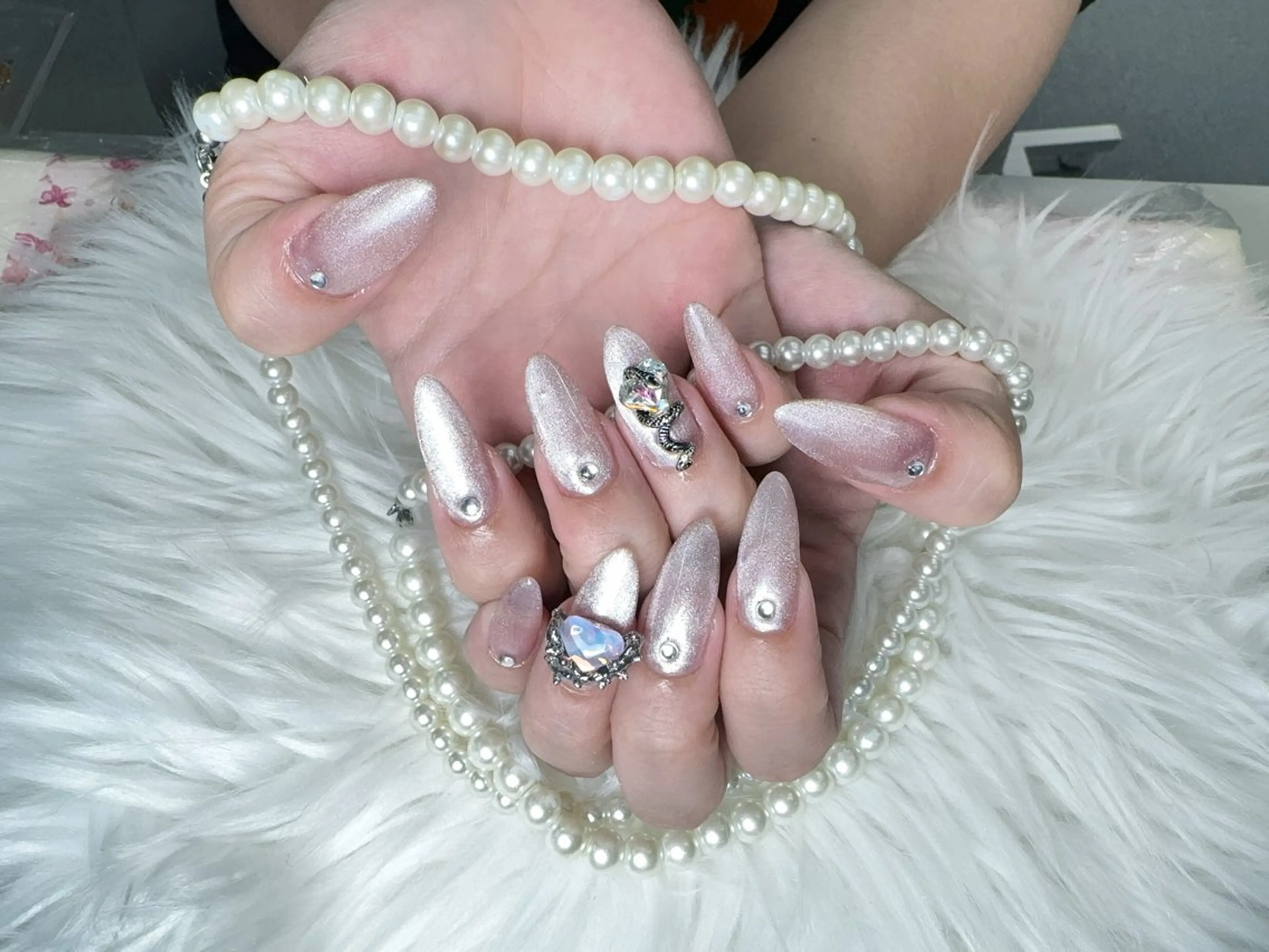 ネイル 長さ出し フレンチネイル ジェルネイル ガラスフレンチ 韓国ネイル ハンドネイル ハンドケア For U nail スカルプ専門店のネイルデザイン