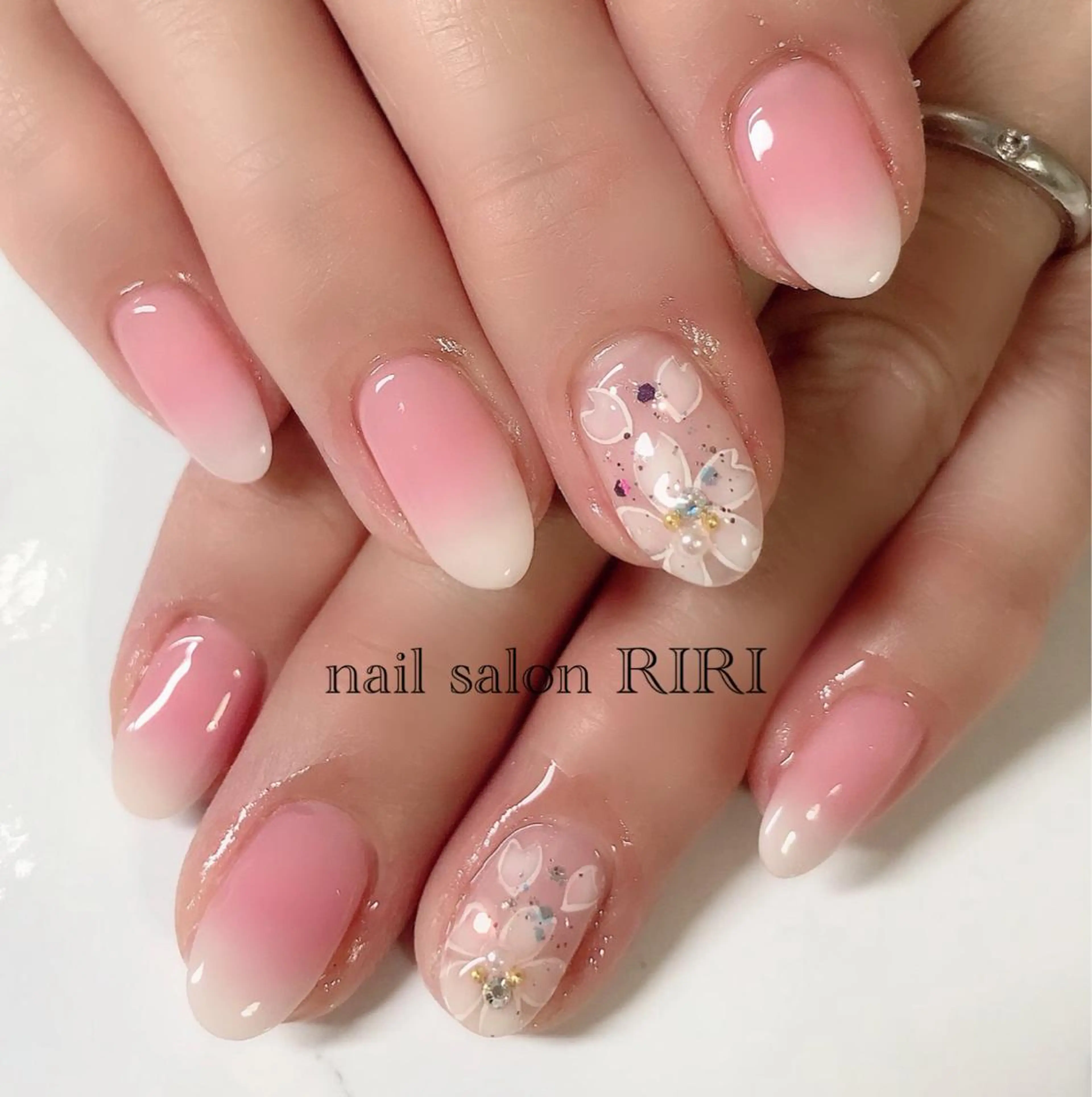 ネイル 桜ネイル private  nail  salon RIRI所属・RIRI リリのネイルデザイン