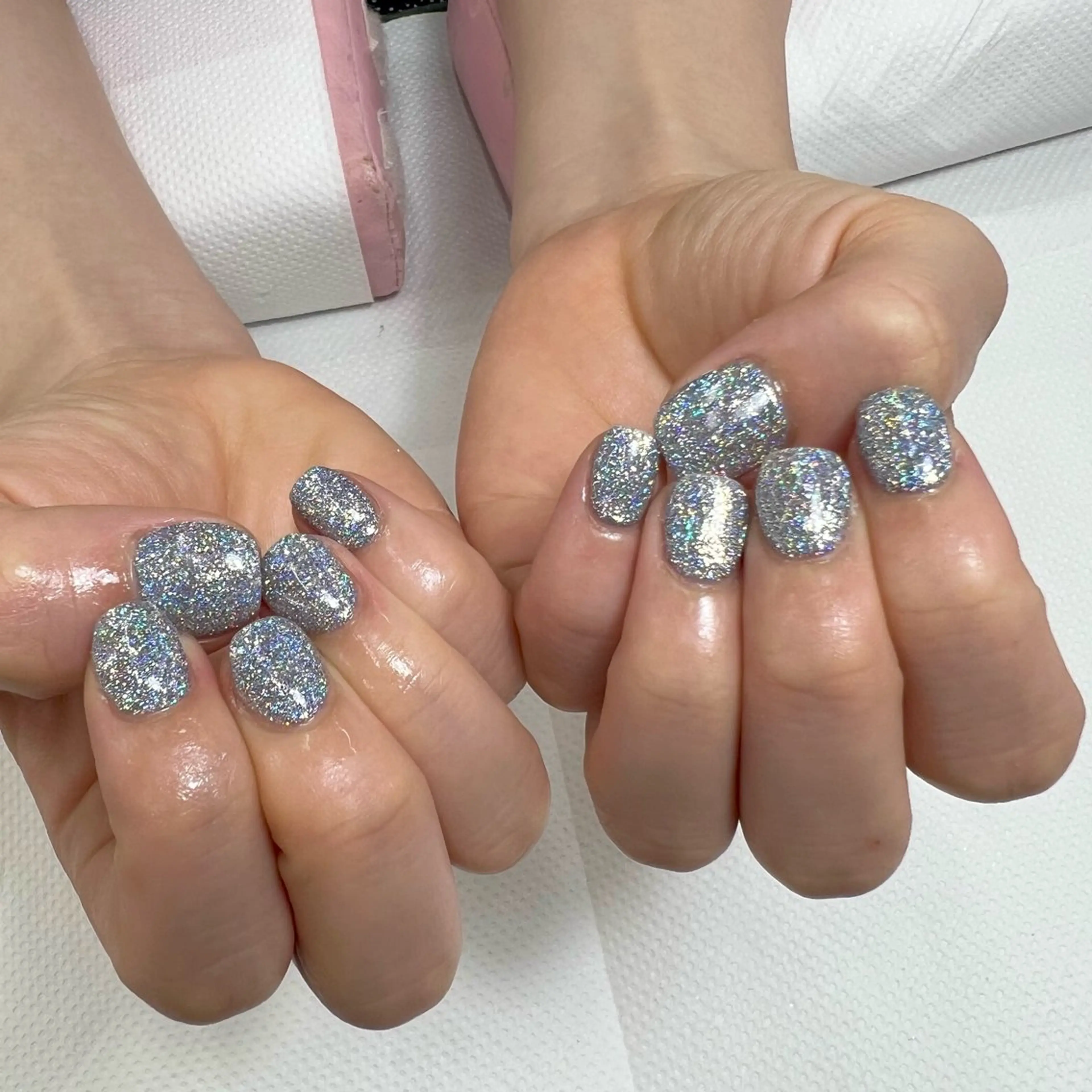 ネイル シルバー 【MAXKELLY】 KOBIKI🐾のネイルデザイン