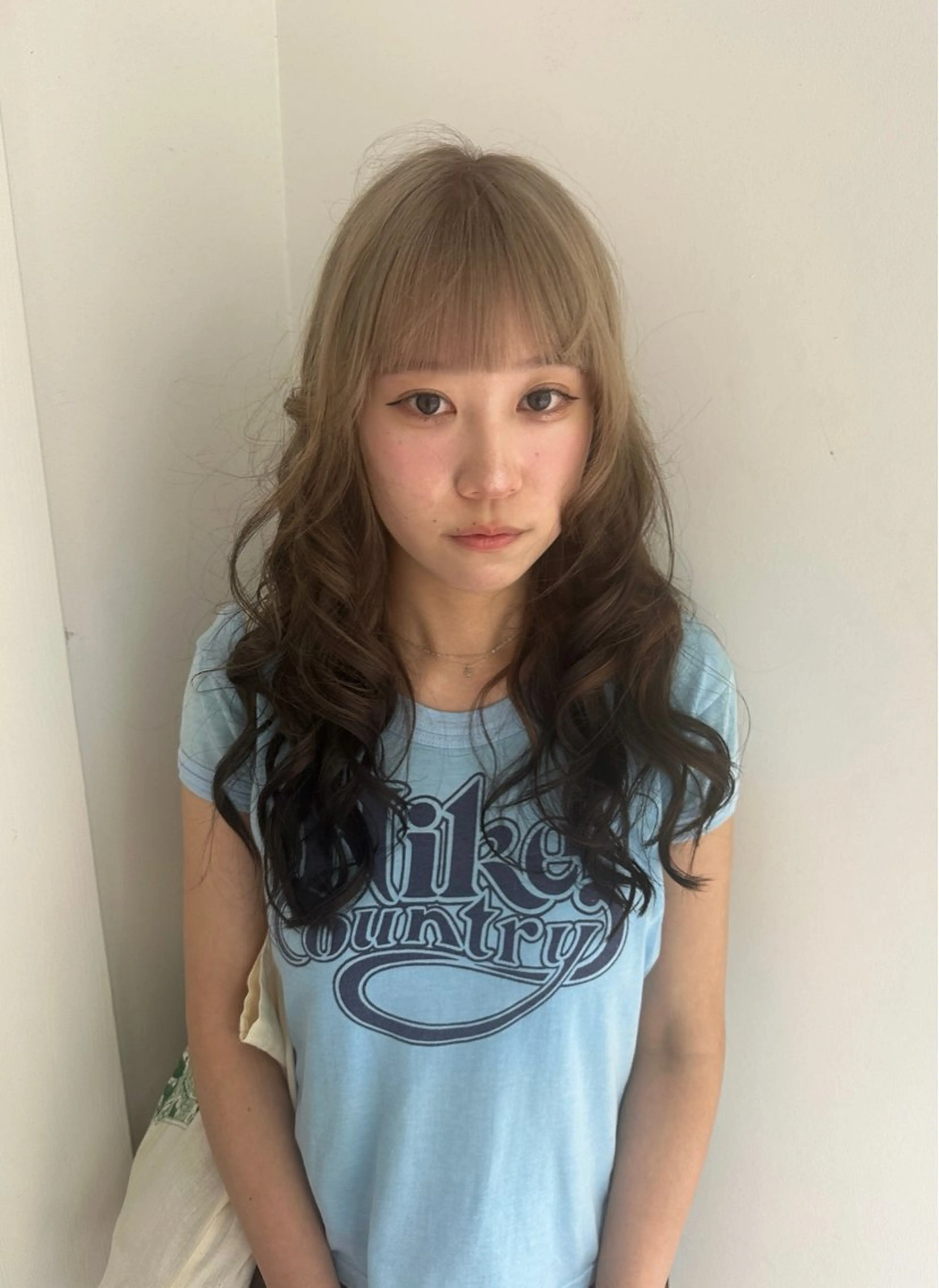 ロング カラー ヘアカラー 松本 雪愛のヘアスタイル