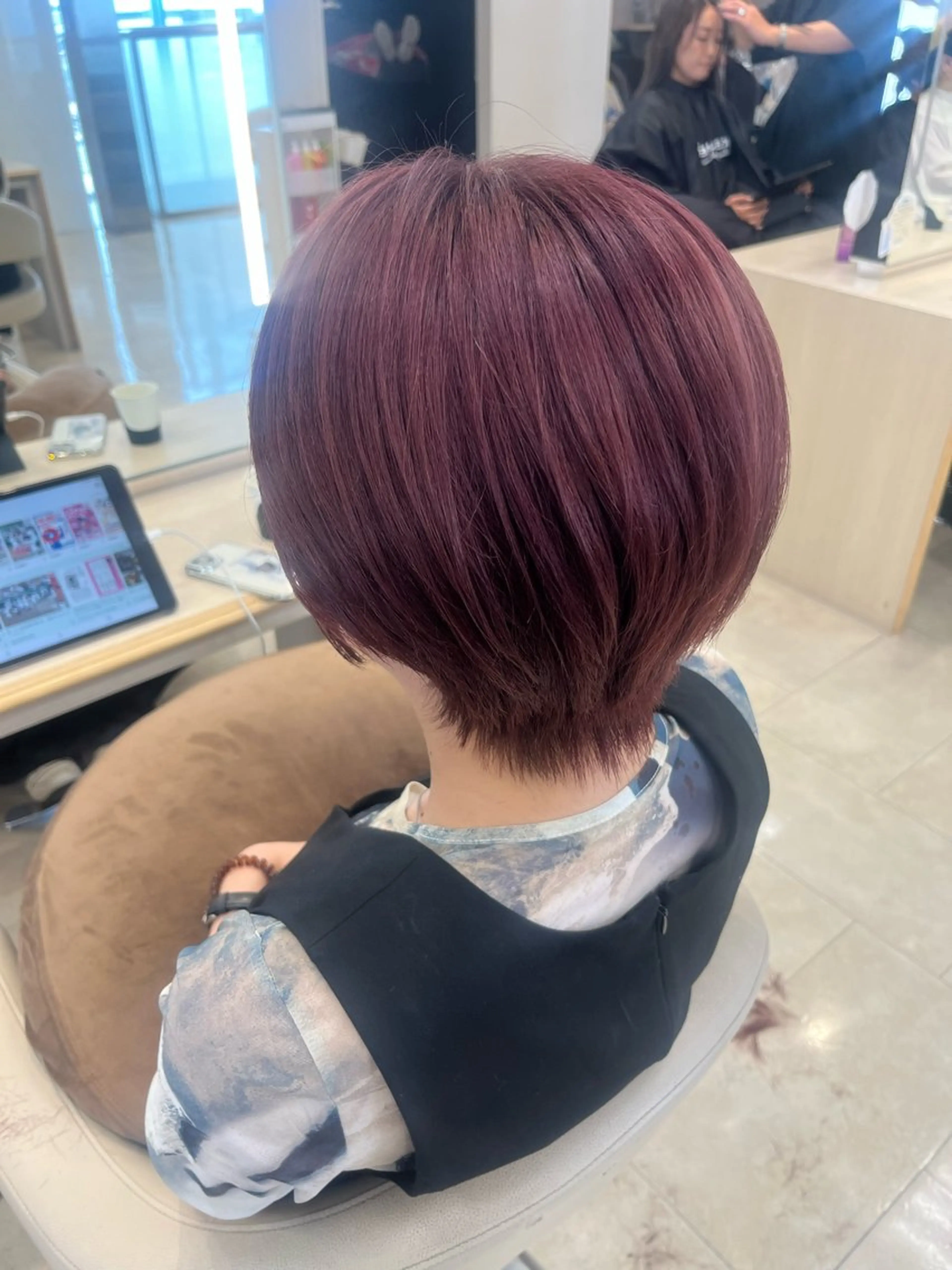 ショート カラー ヘアカラー トリートメント 暖色専門美容師🎀 お客様満足度◎のヘアスタイル