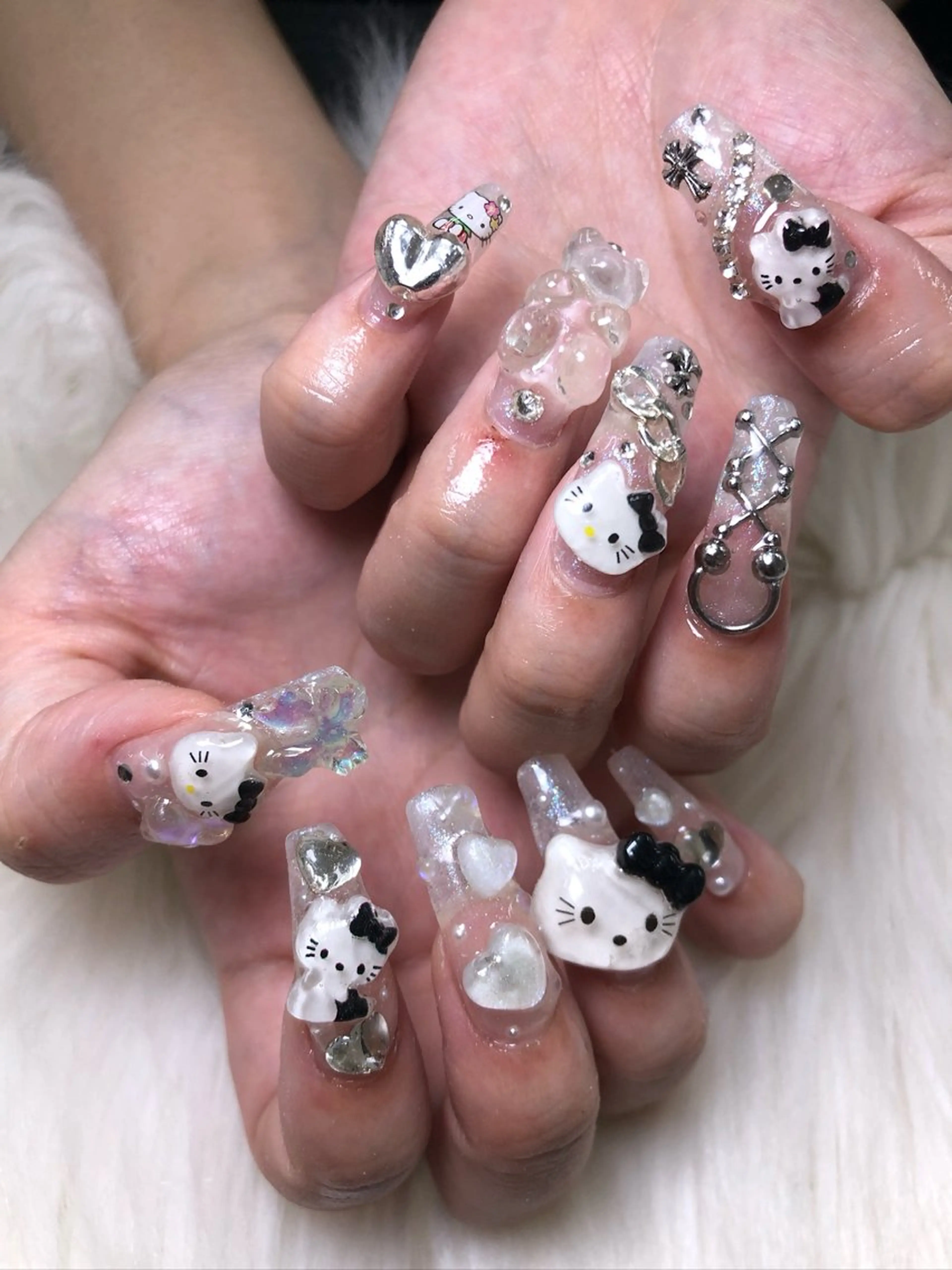 ネイル ハンドネイル MARUCHU SAE👽のネイルデザイン
