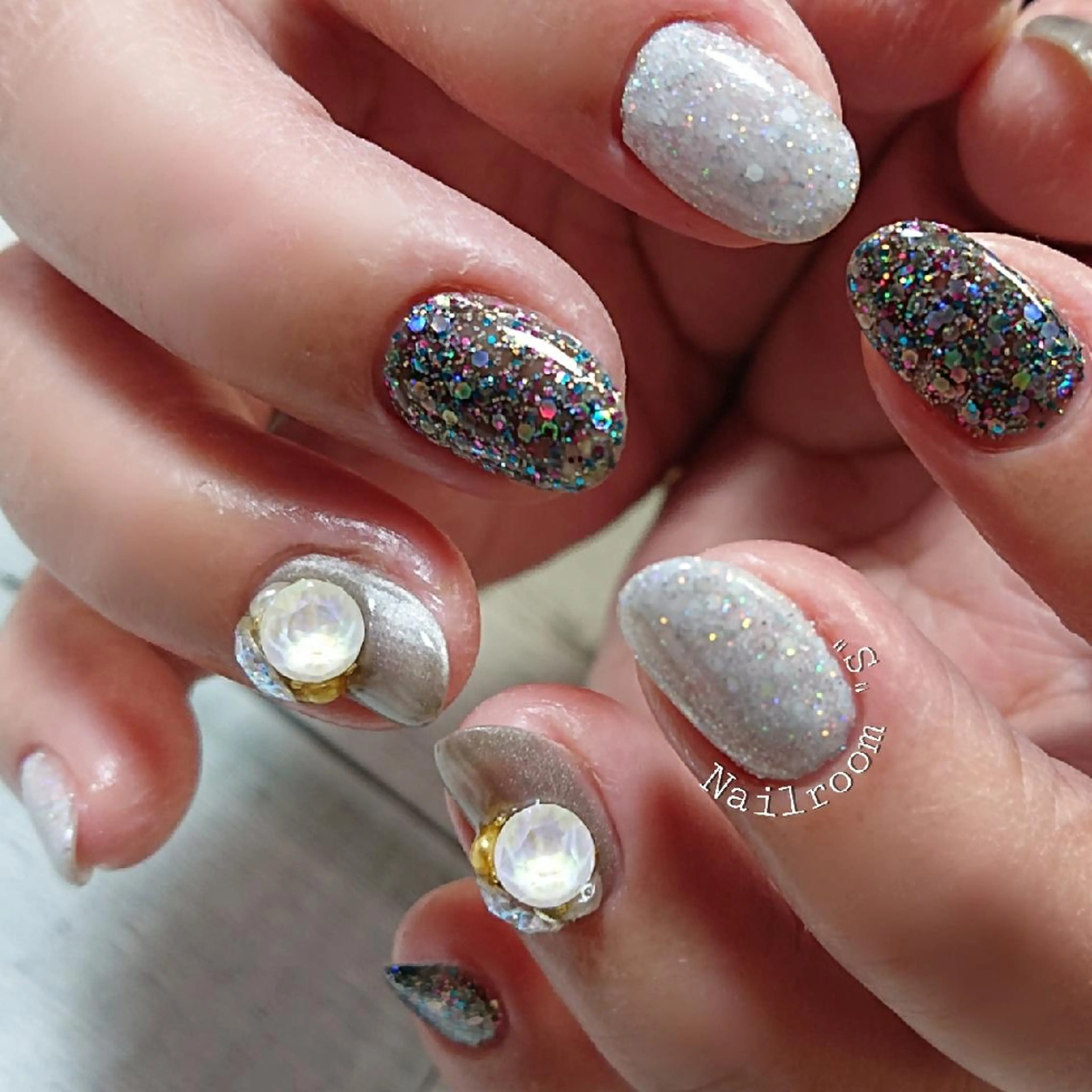 ネイル キラキラネイル ハンドネイル ハンドケア Nail room  "S"  SAKAIのネイルデザイン