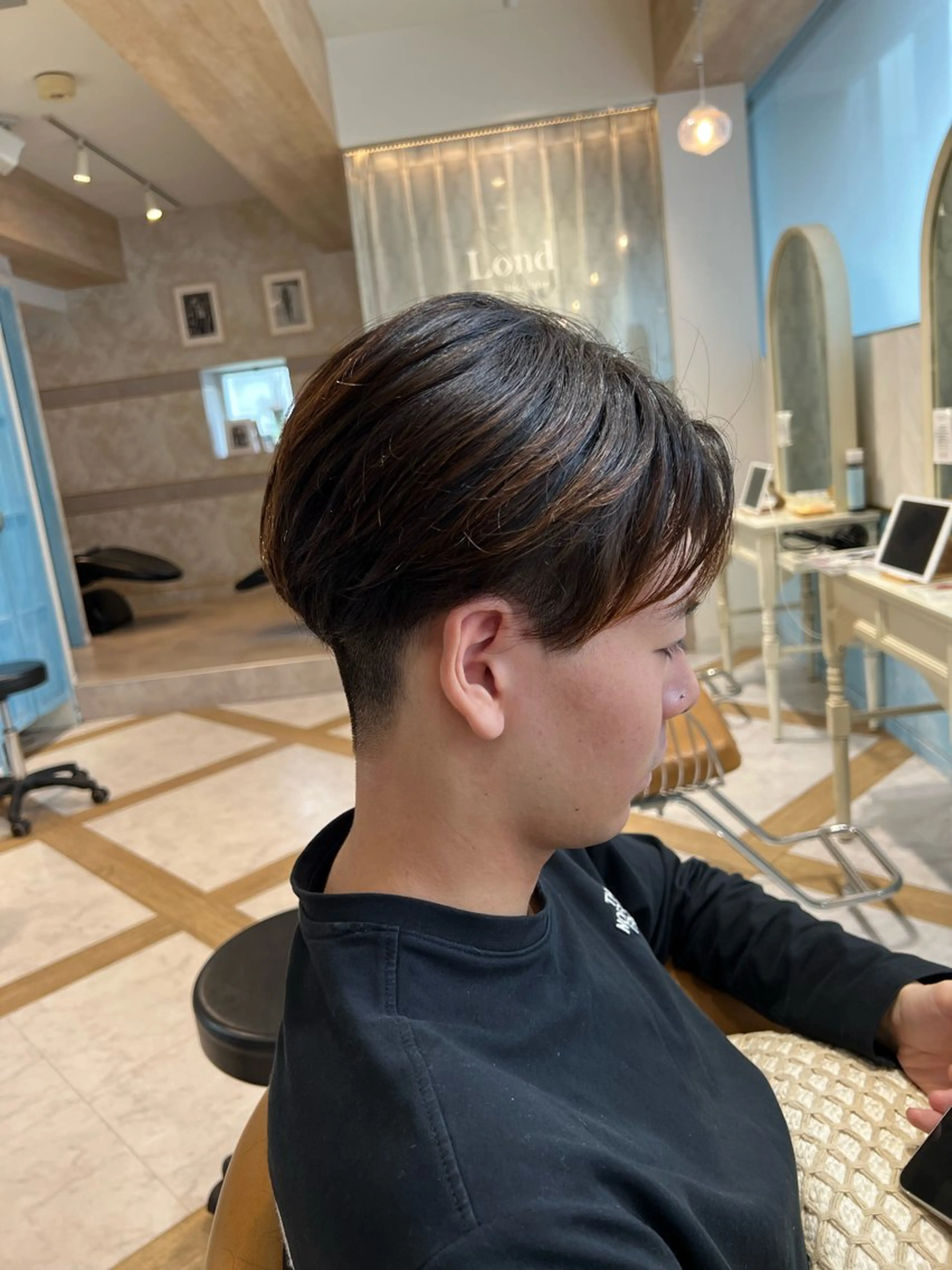 ミディアム カット 縮毛矯正 トリートメント Lond  strada所属・ハクヤ心斎橋 メンズ特化/パーマのヘアスタイル