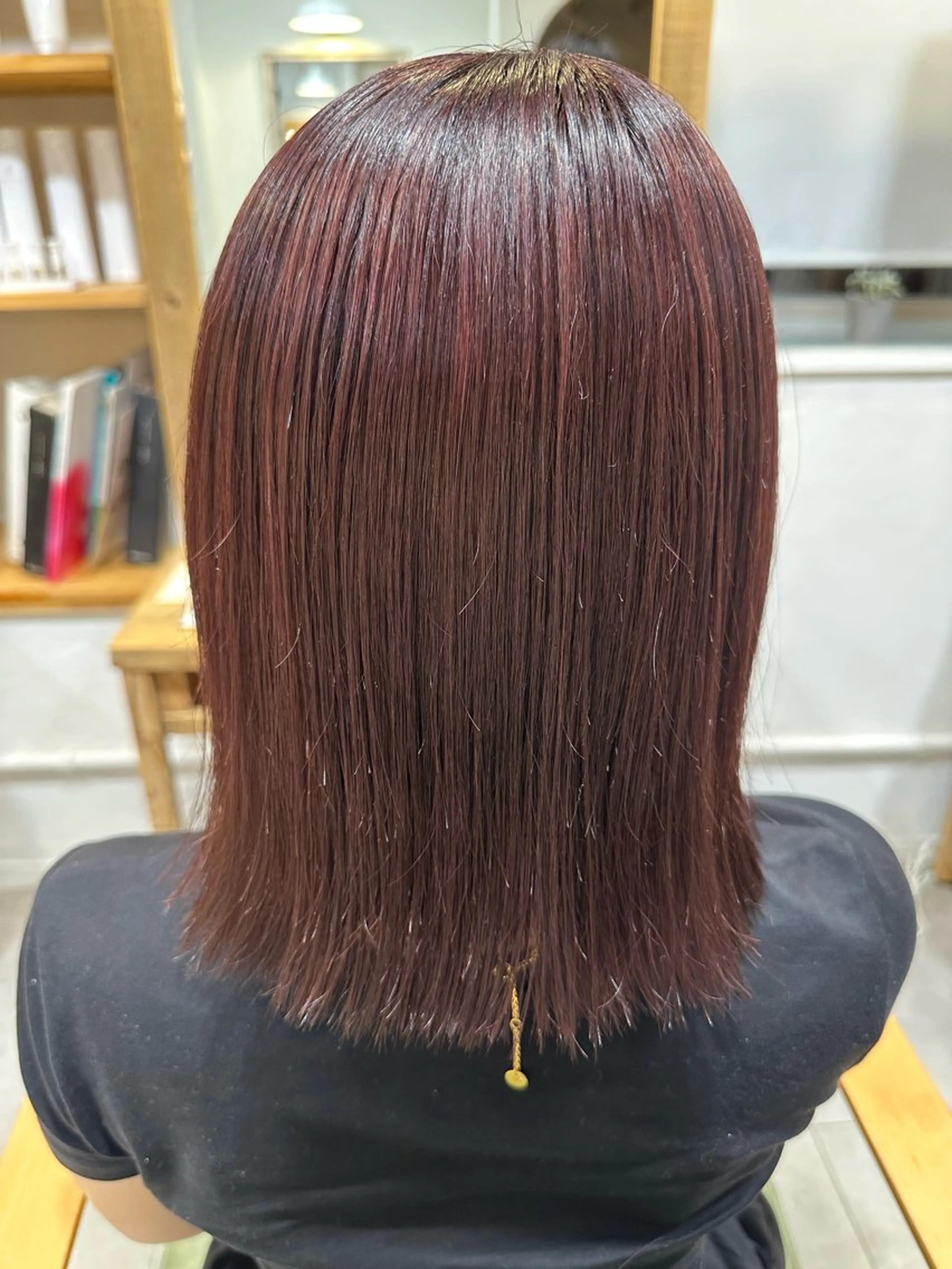 ショート カラー ベージュカラー オリーブベージュ ピンクカラー レッドカラー desirbeaux 横尾のヘアスタイル