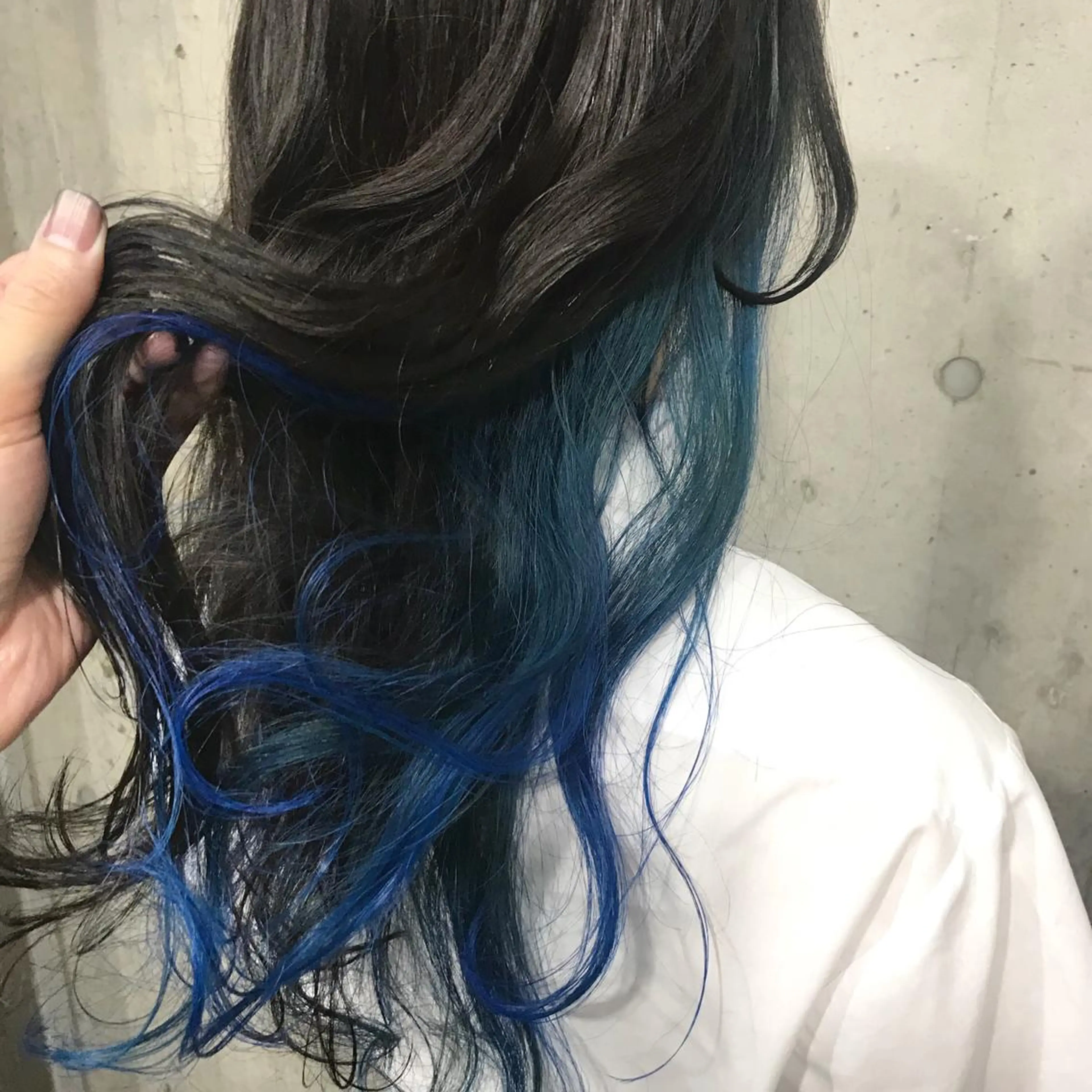 ミディアム カラー パーマ ヘアアレンジ メンズ キッズ ネイル マツエク・マツパ メンズインナーカラー インナーカラー ヘアカラー 高比良 剛のヘアスタイル