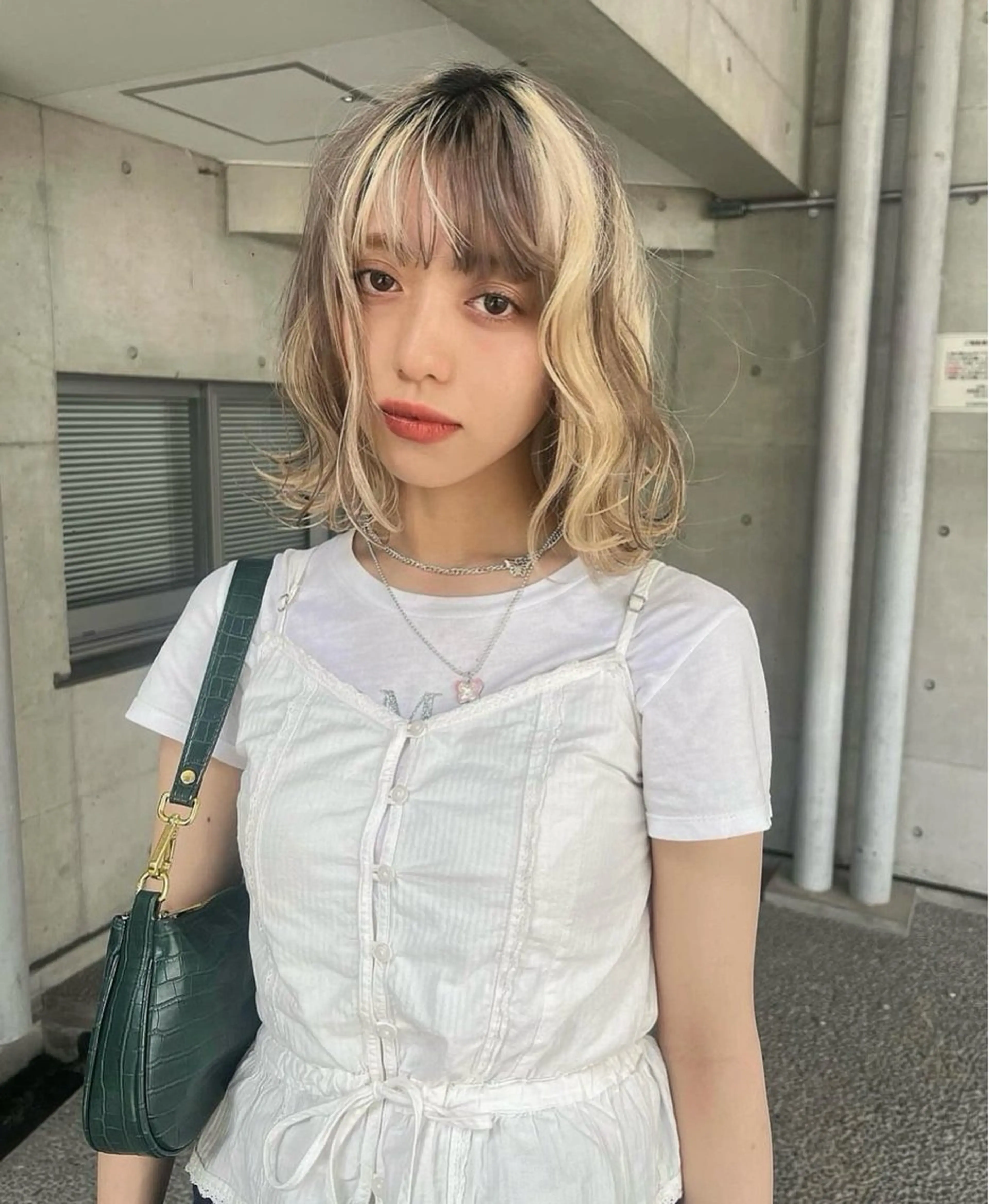 ミディアム ヘアカラー SCENE 髪質改善 シーンのヘアスタイル