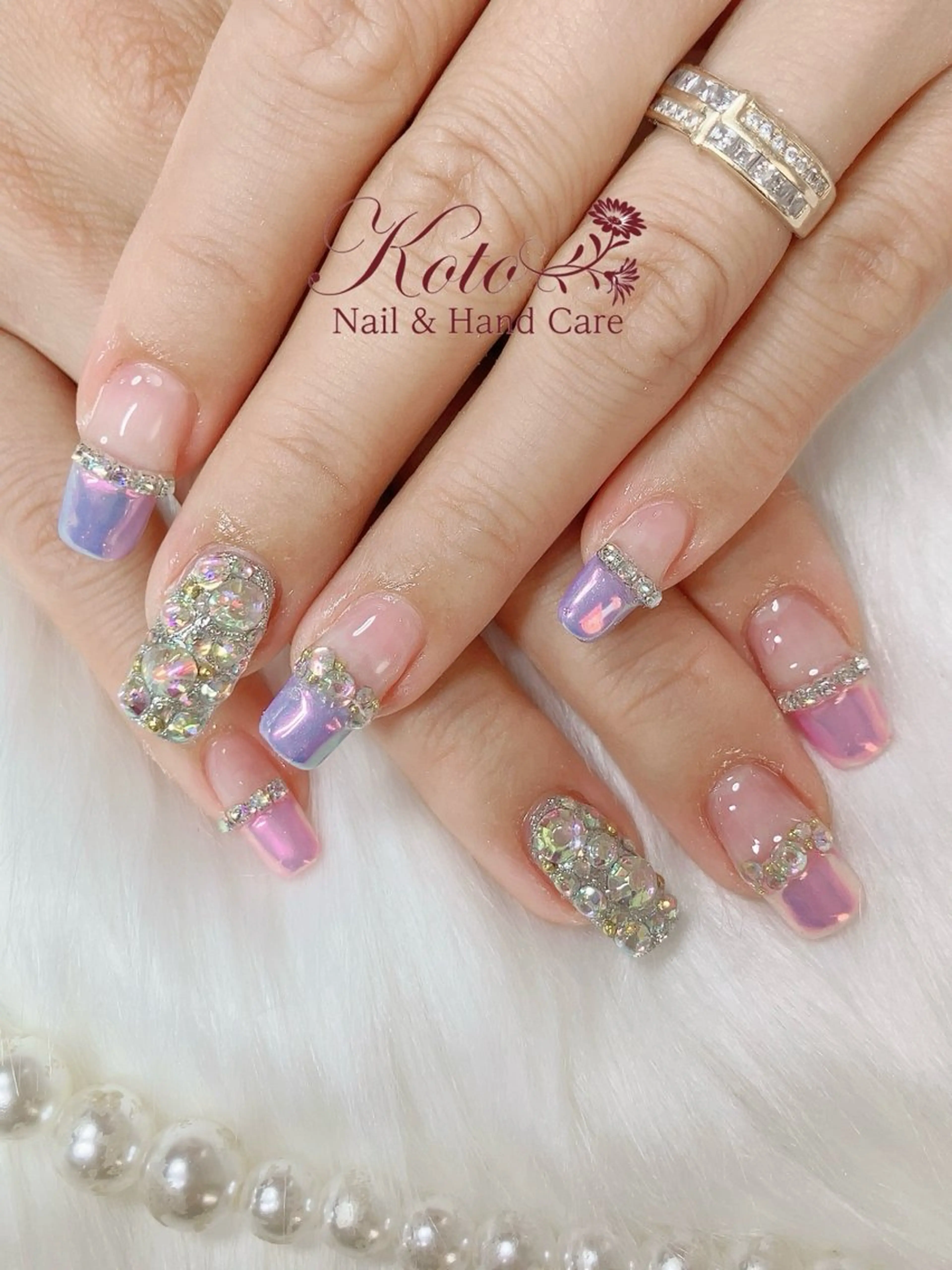 ネイル オーロラネイル 長さ出し ジェルネイル 持ち込み ニュアンスネイル ハンドネイル Nail Salon KOTOのネイルデザイン