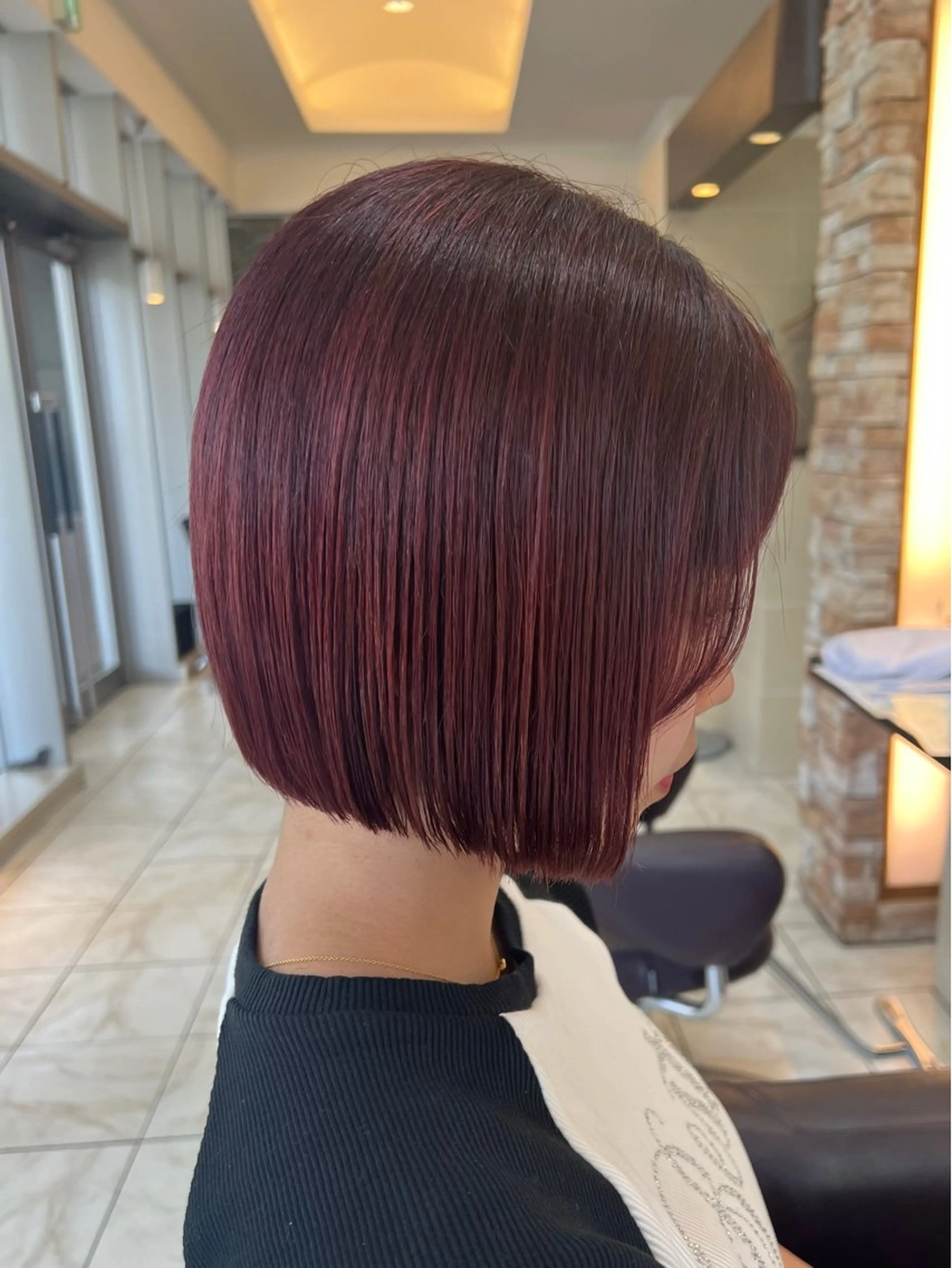 ショート カラー ボルドーカラー ボブ カット ヘアカラー トリートメント 🫧艶カラー 🫧Rione.のヘアスタイル