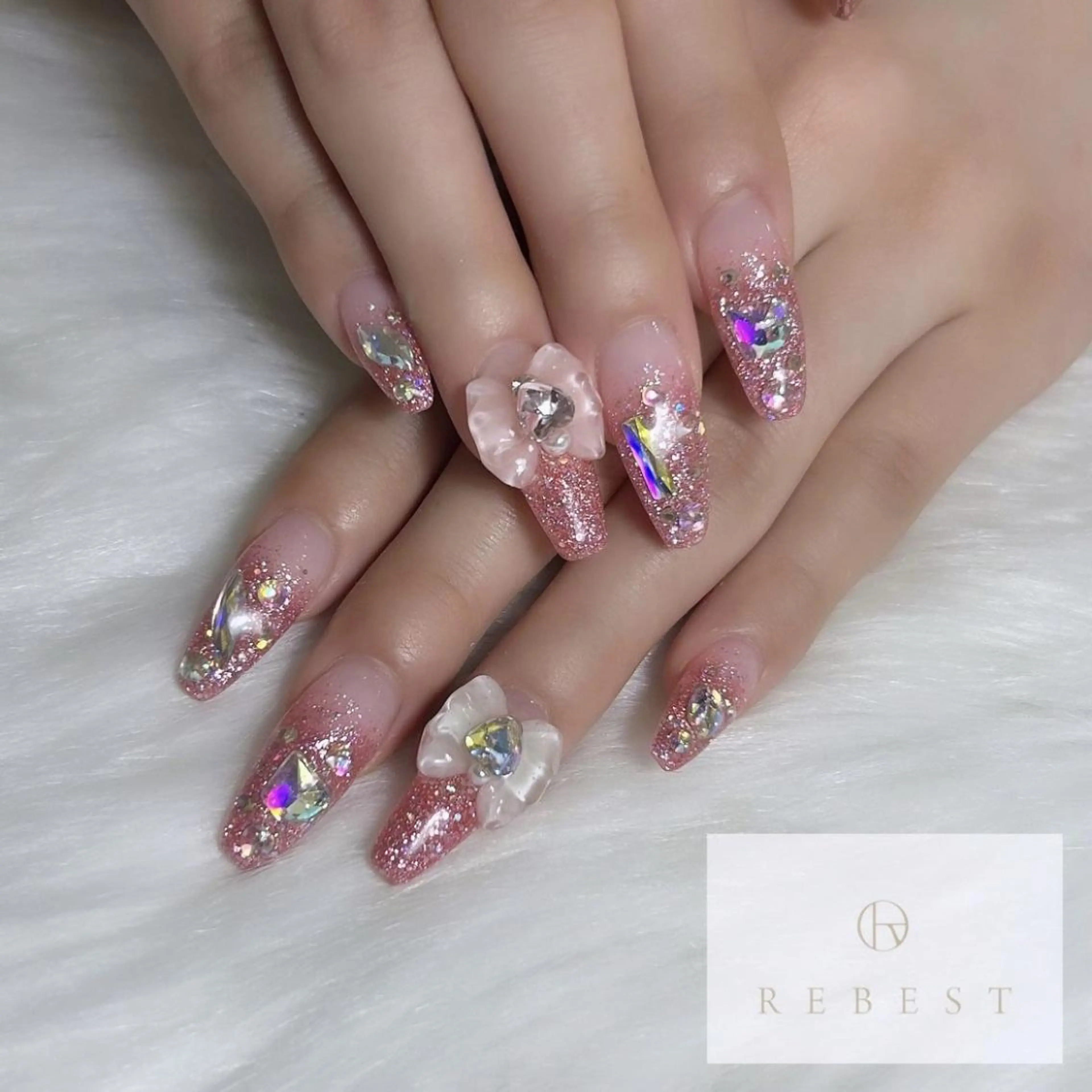 ネイル ハンドネイル REBEST南森町 nail🪽のネイルデザイン