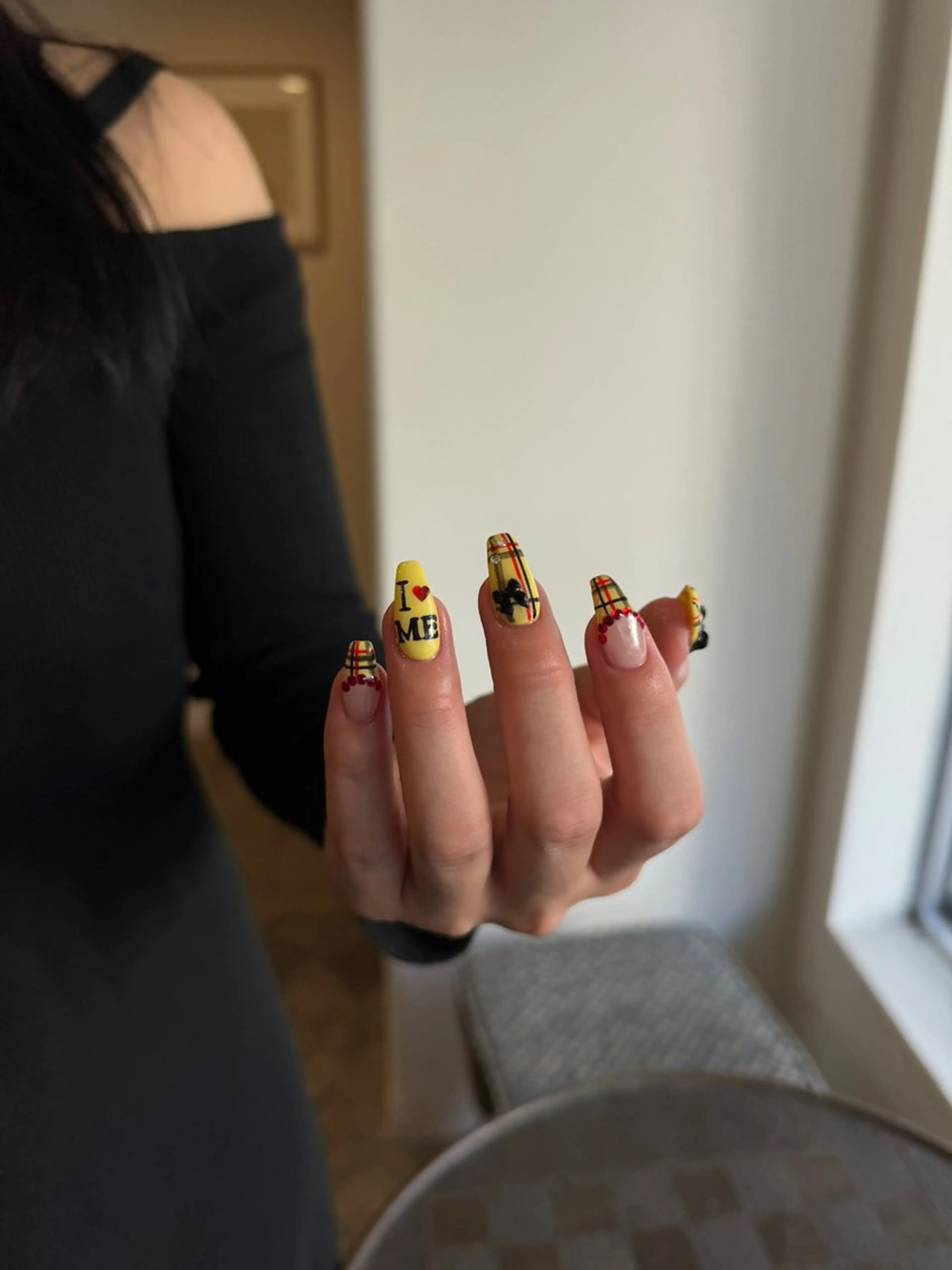 ネイル ハンドネイル handsome所属・miura ichikaのネイルデザイン