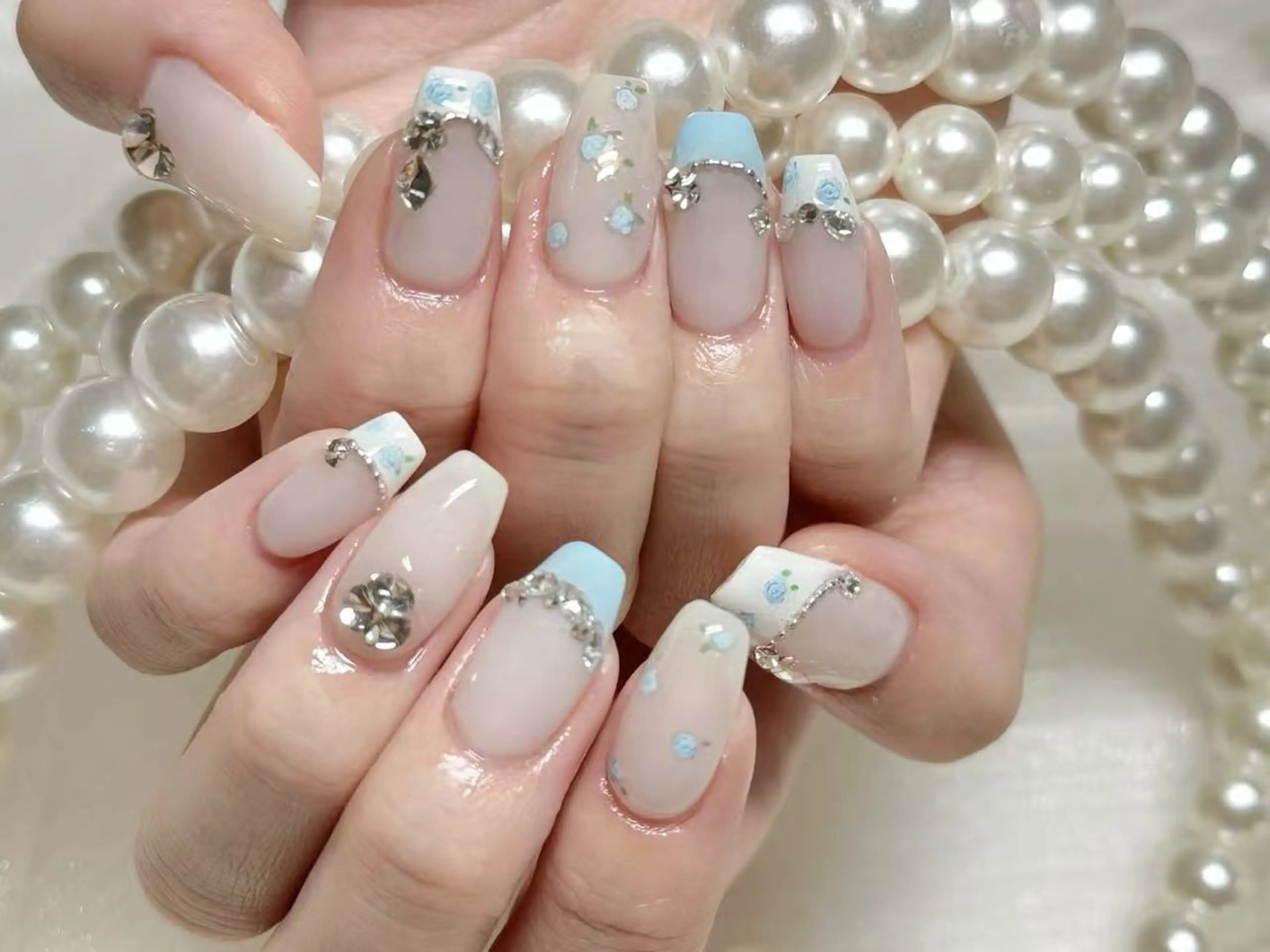 ネイル クリアネイル 成人式 フラッシュネイル フットネイル フレンチネイル ハンドネイル 💫KASUMI 💅のネイルデザイン
