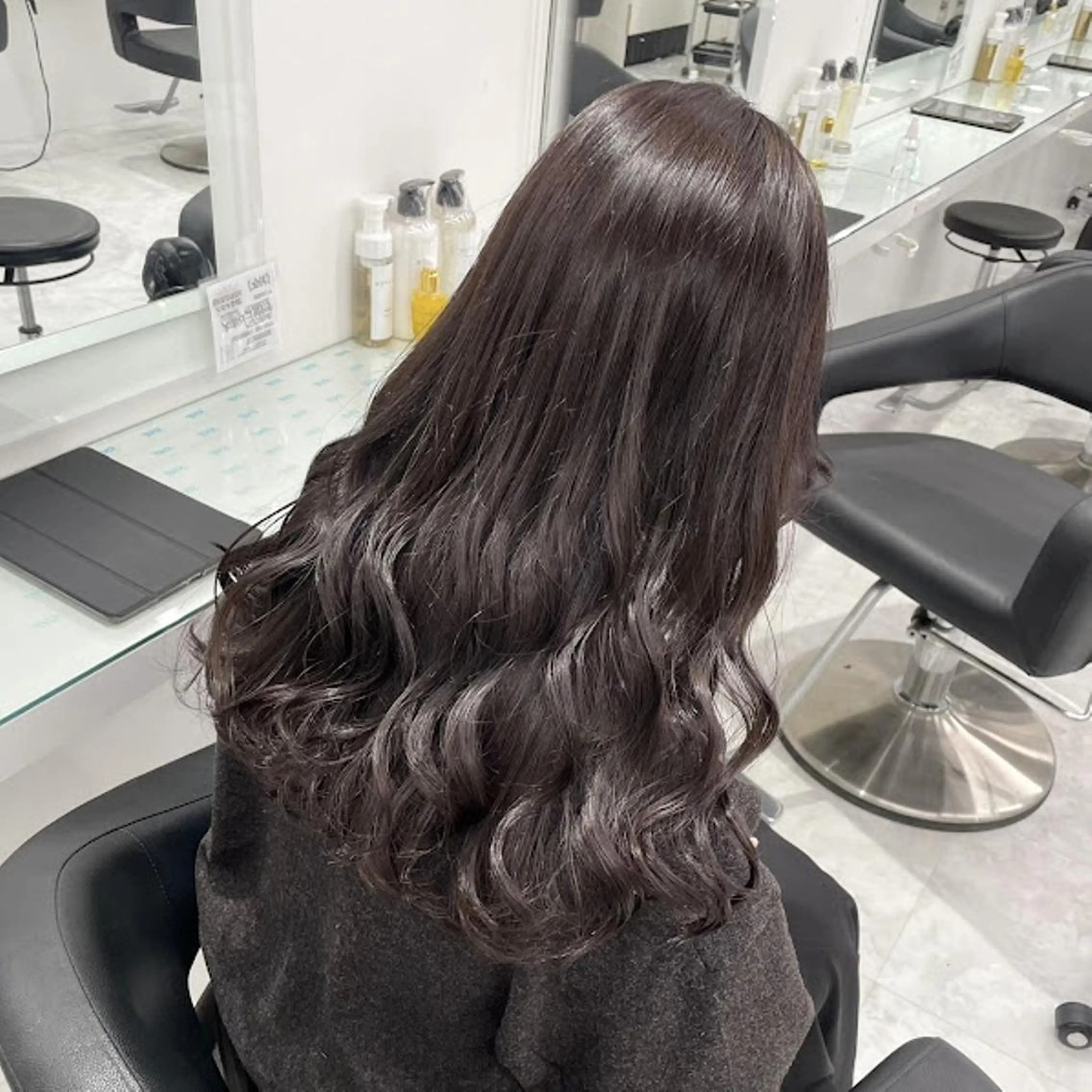 カラー 🪽THEATER 表参道🪽のヘアスタイル