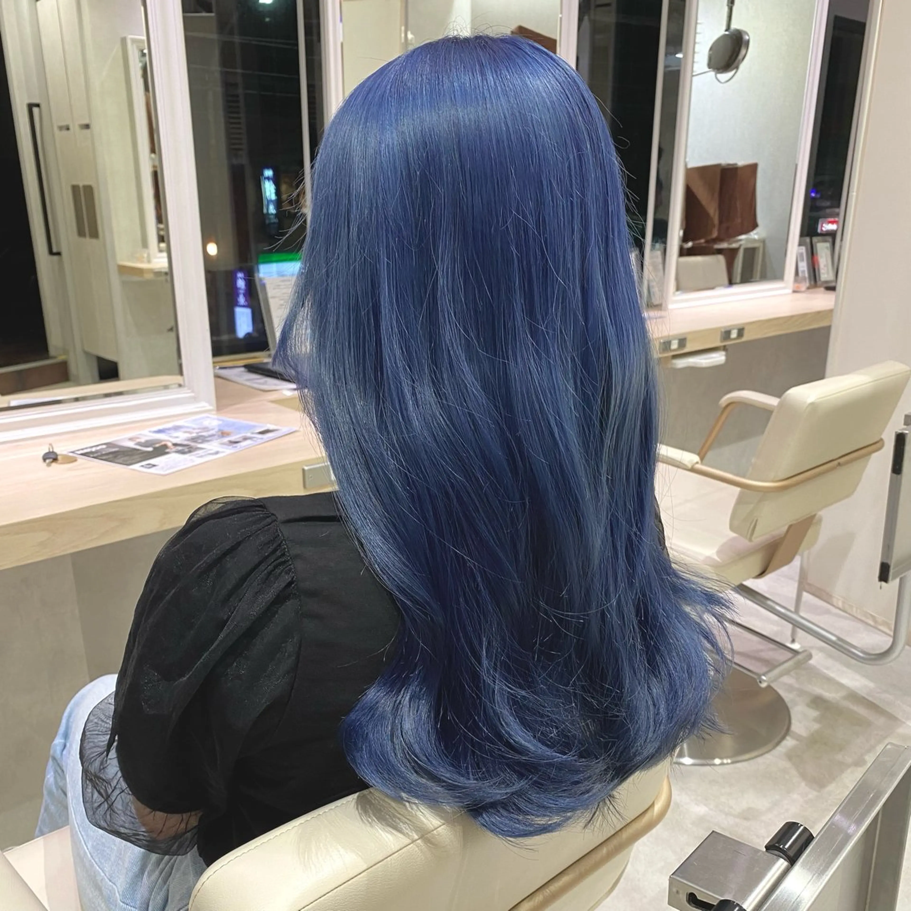 ロング カラー ブリーチ ダブルカラー ネイビーカラー カット ヘアカラー トリートメント 低ダメージ施術/ 🐮牛木 史裕🐮のヘアスタイル