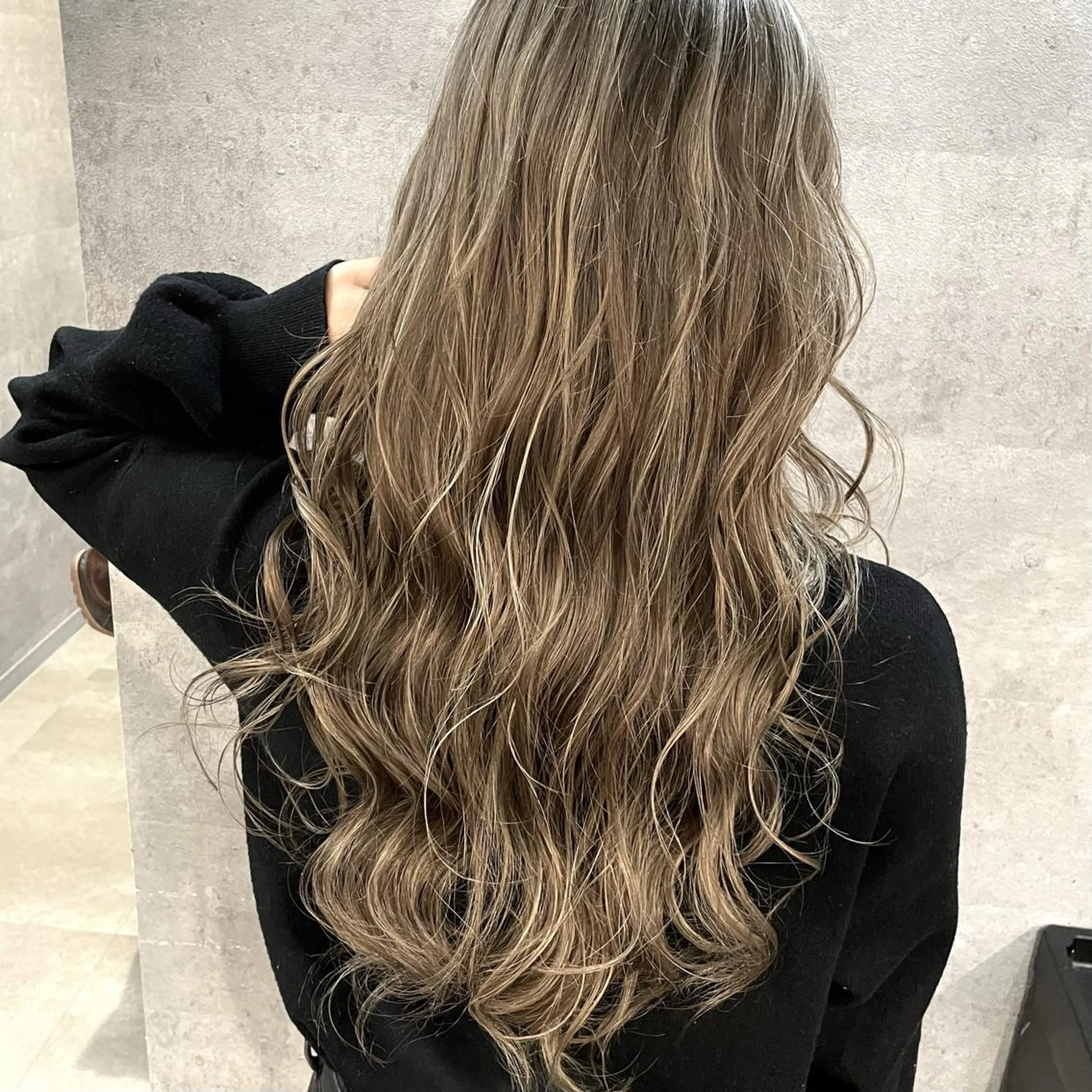 ロング カラー ハイライトカラー ハイライト MiL所属・✨ハイトーン✨ 濱田知孝のヘアスタイル