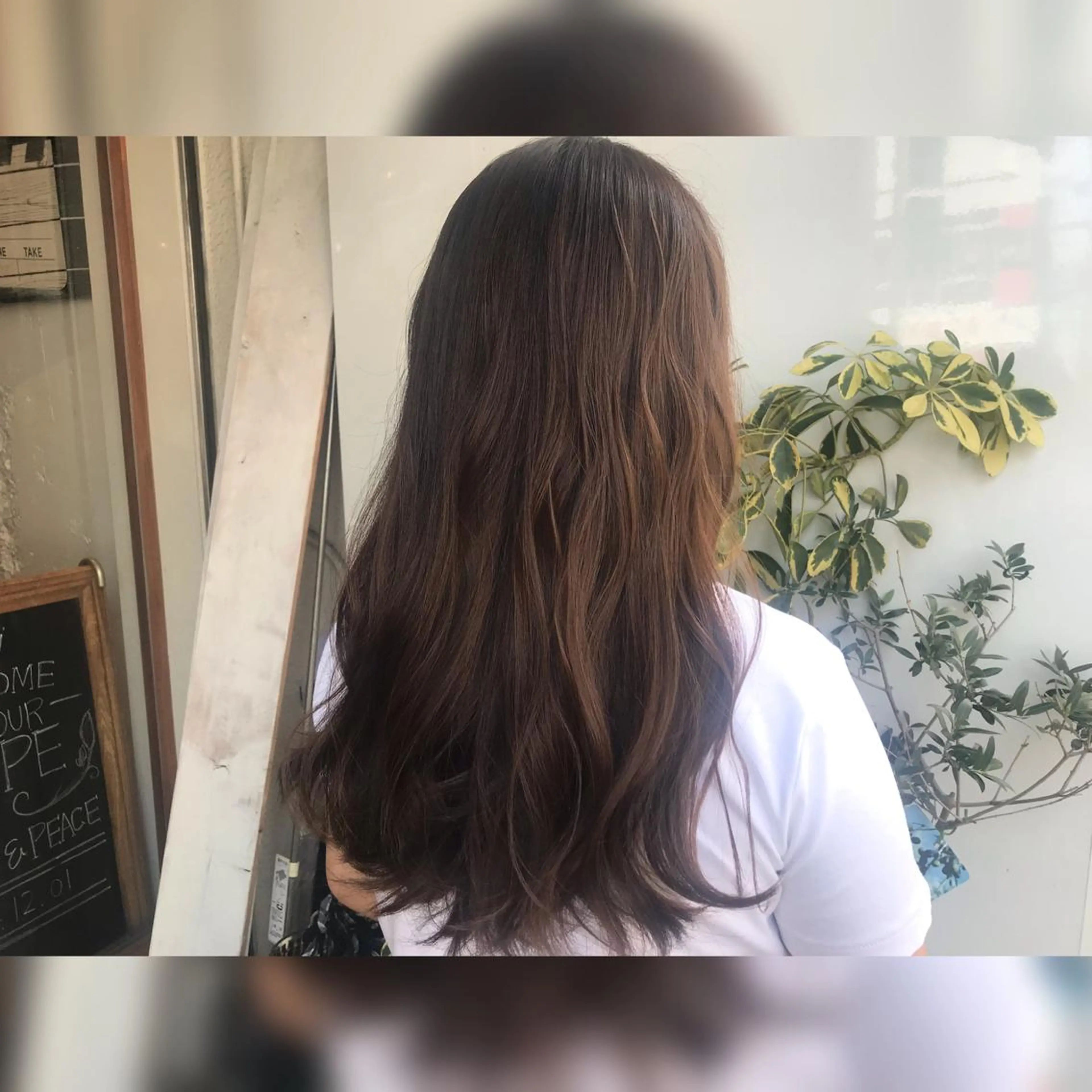 ロング カラー アッシュ アッシュブラウン ブラウンカラー マイ 【川口】のヘアスタイル