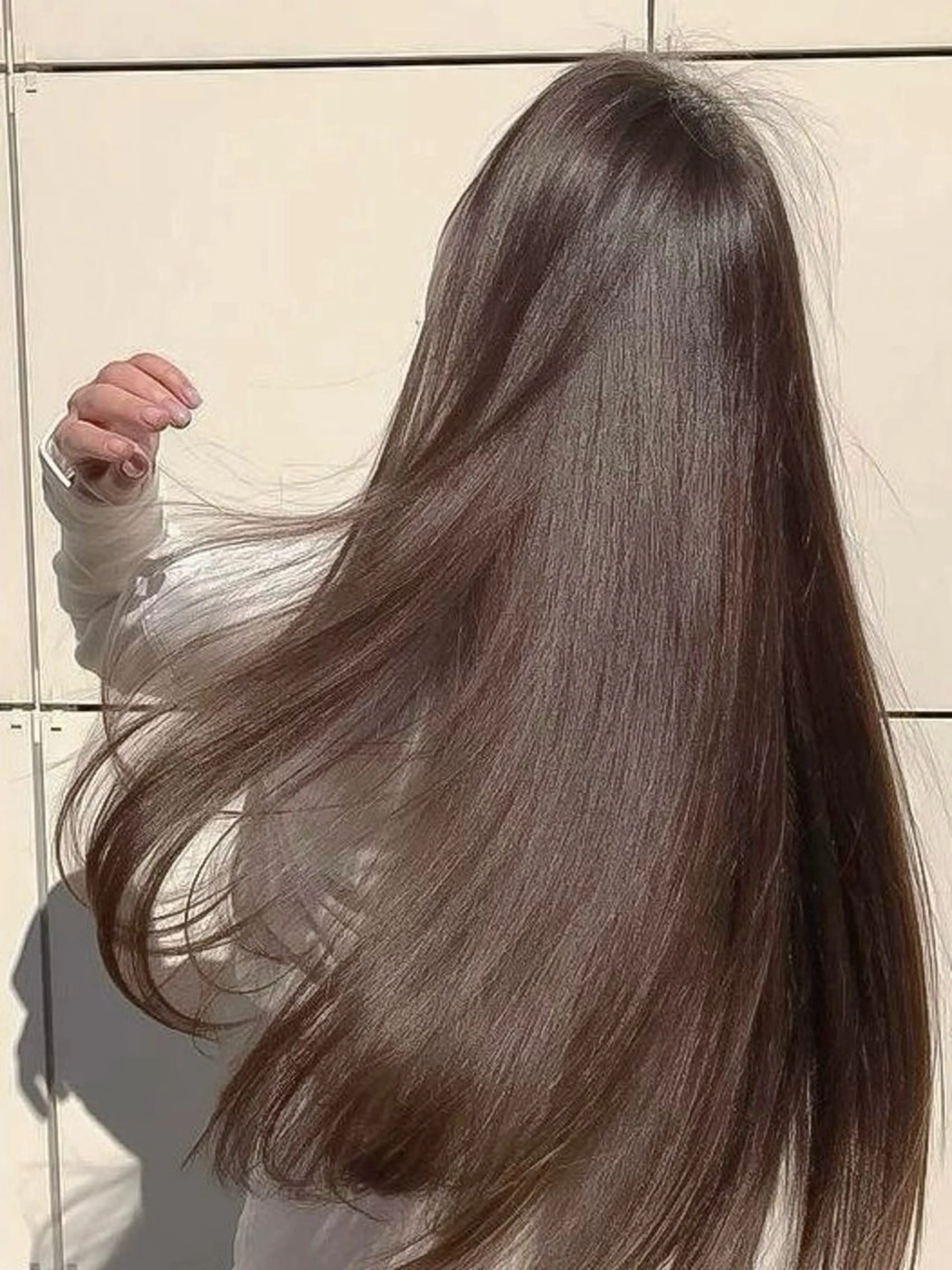 ロング カラー ヘアアレンジ アッシュ ベージュカラー ブリーチ ダブルカラー グレージュ カット ヘアカラー 縮毛矯正 トリートメント mao透明感カラー 似合わせヘアメイクのヘアスタイル