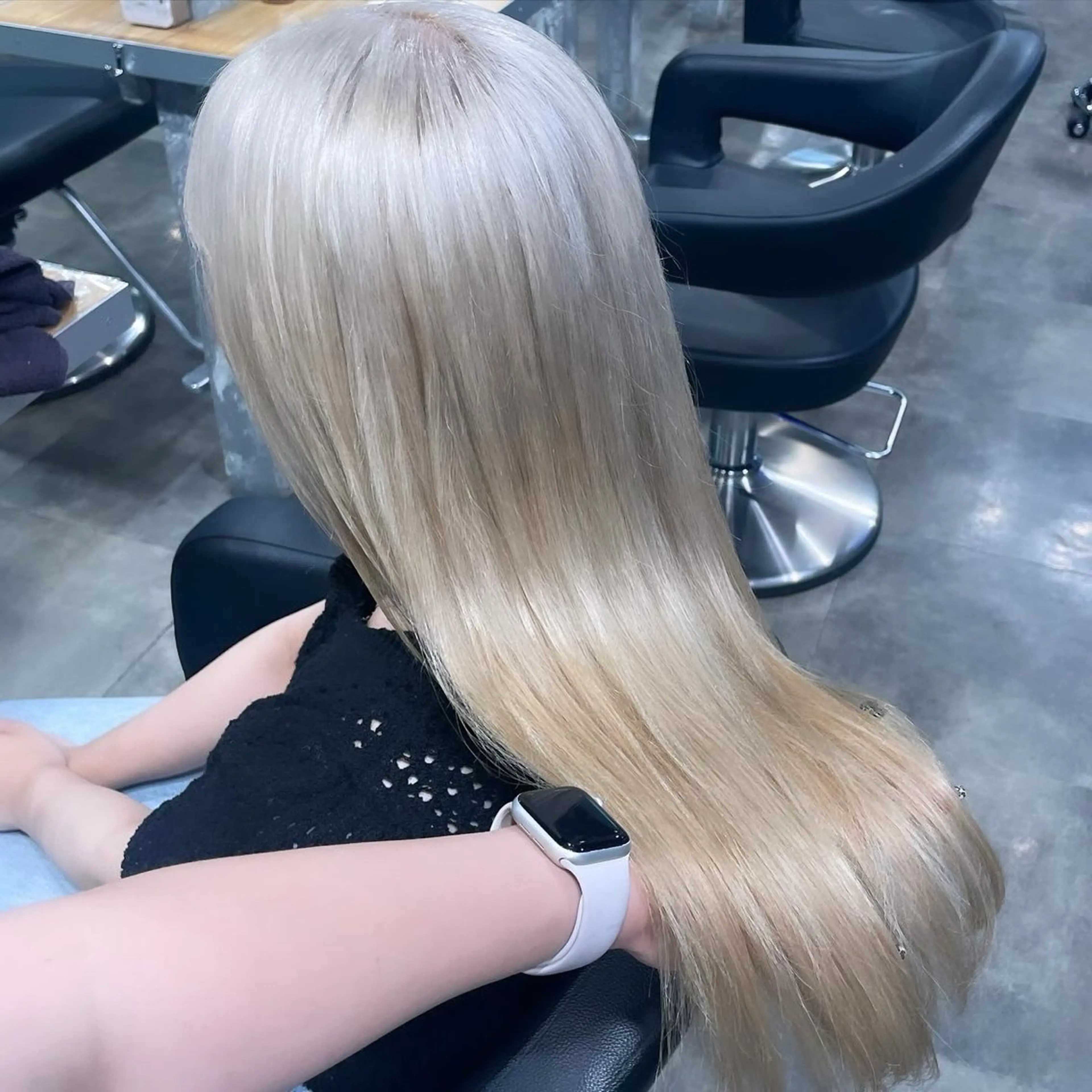 ロング カラー ヘアカラー ハイトーンブロンド 横浜💞ミオのヘアスタイル