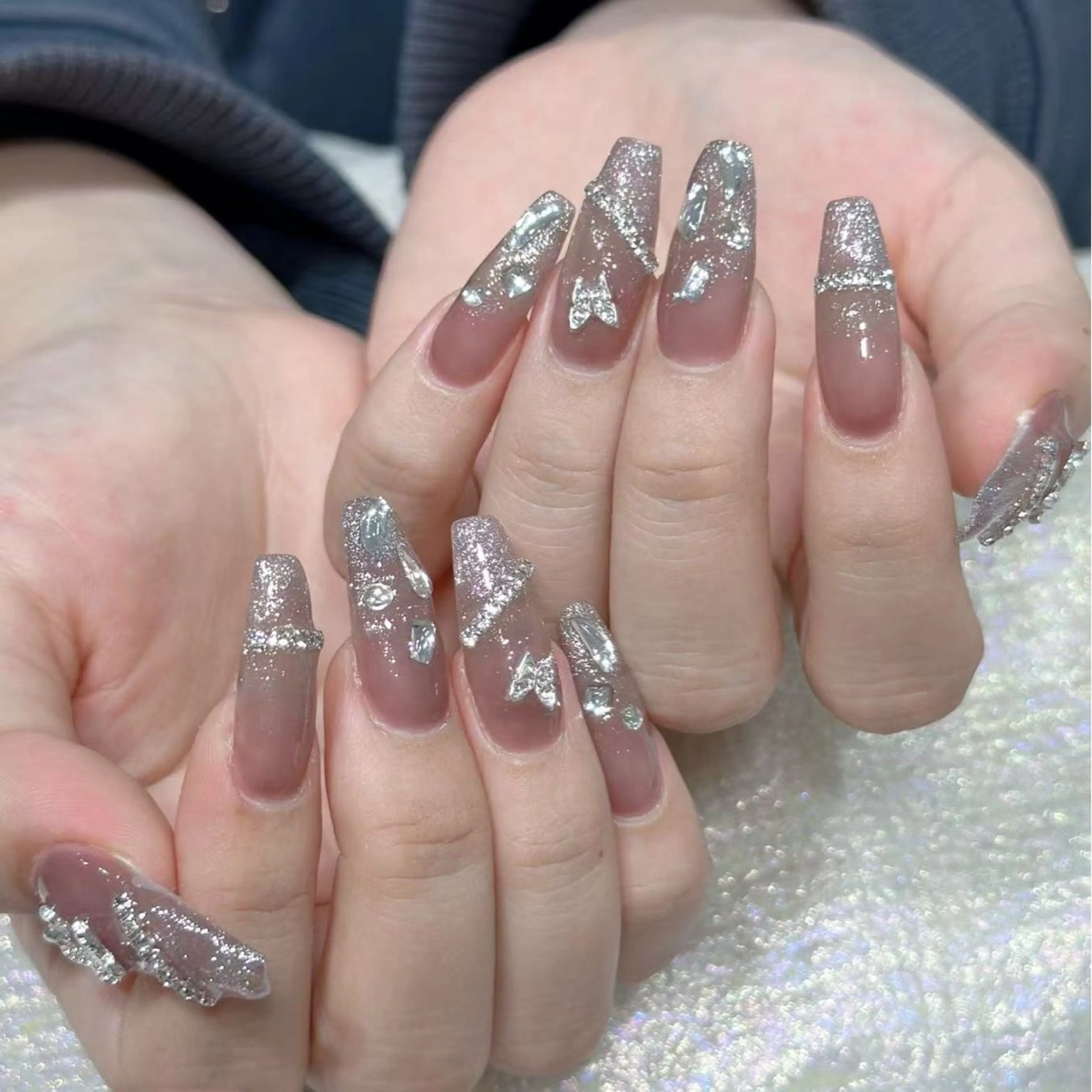 ネイル ハンドネイル Queens 榊 まおのネイルデザイン