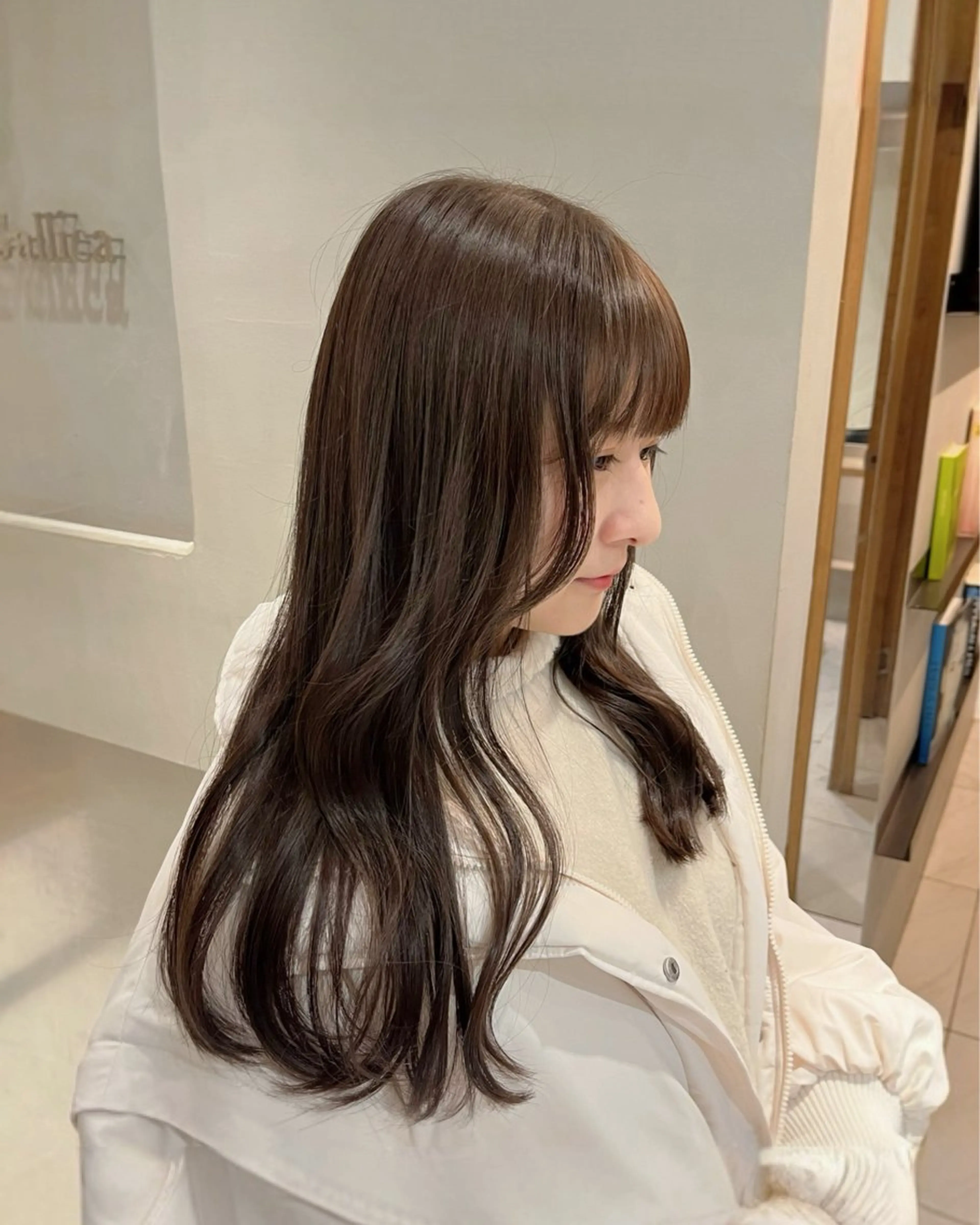 ロング カラー カット ヘアカラー トリートメント ナミ🩶暗髪/暖色 ❤️/透明感/縮毛のヘアスタイル