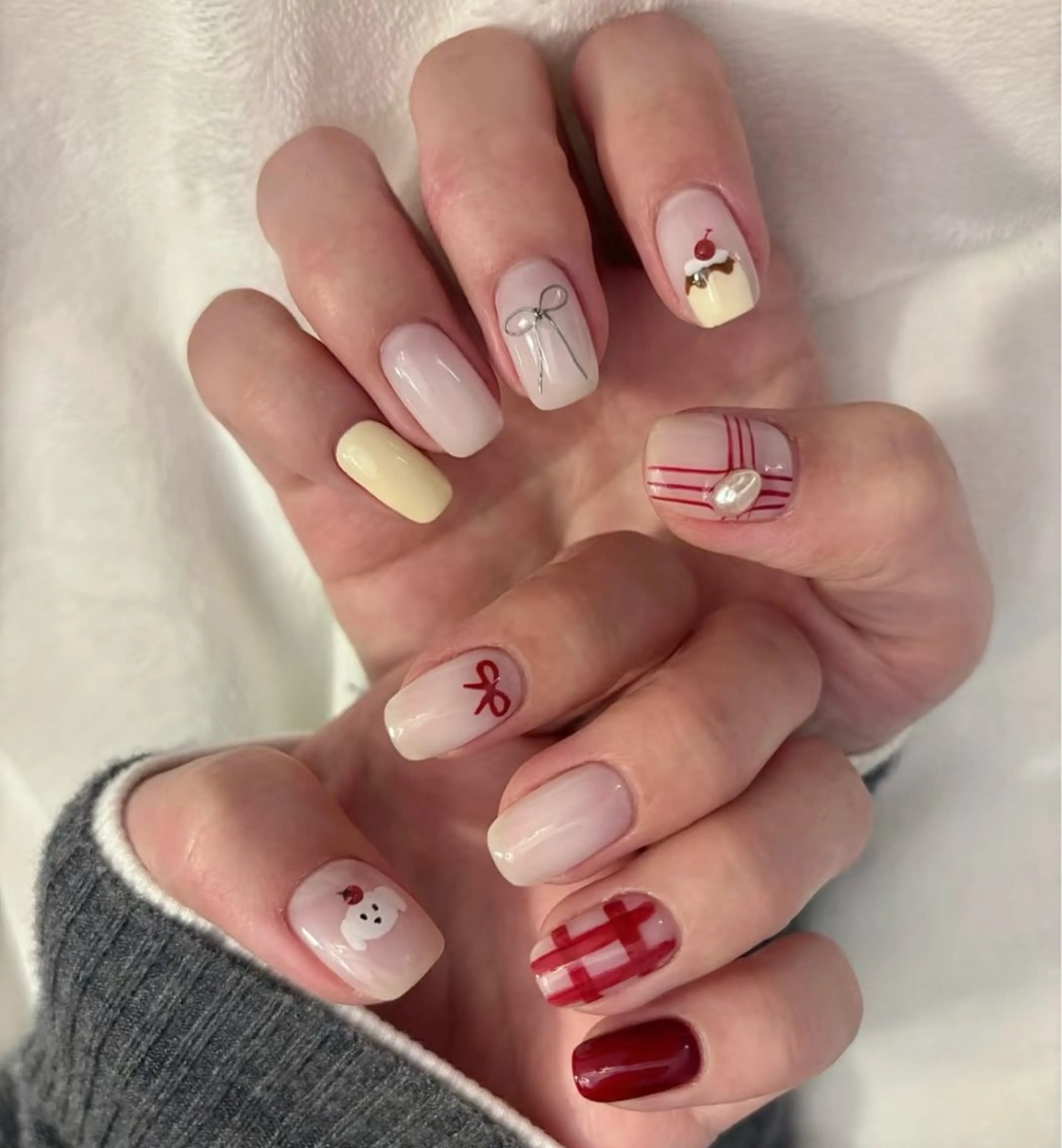 ネイル 高木 維麗絲のネイルデザイン