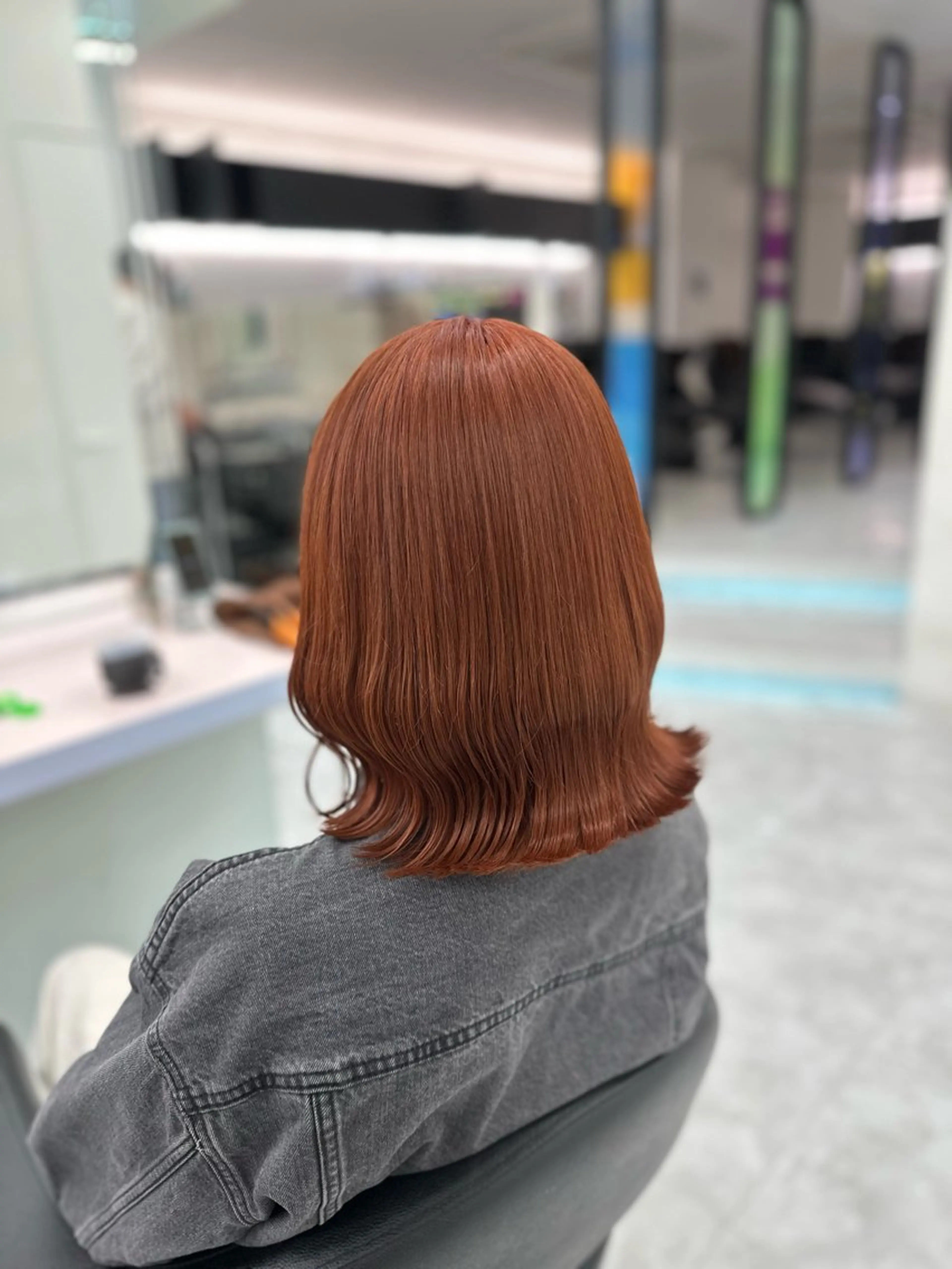 ミディアム カラー カット ヘアカラー ヘッドスパ 🫧ハイトーン🫧 ベージュ🫧徹哉のヘアスタイル