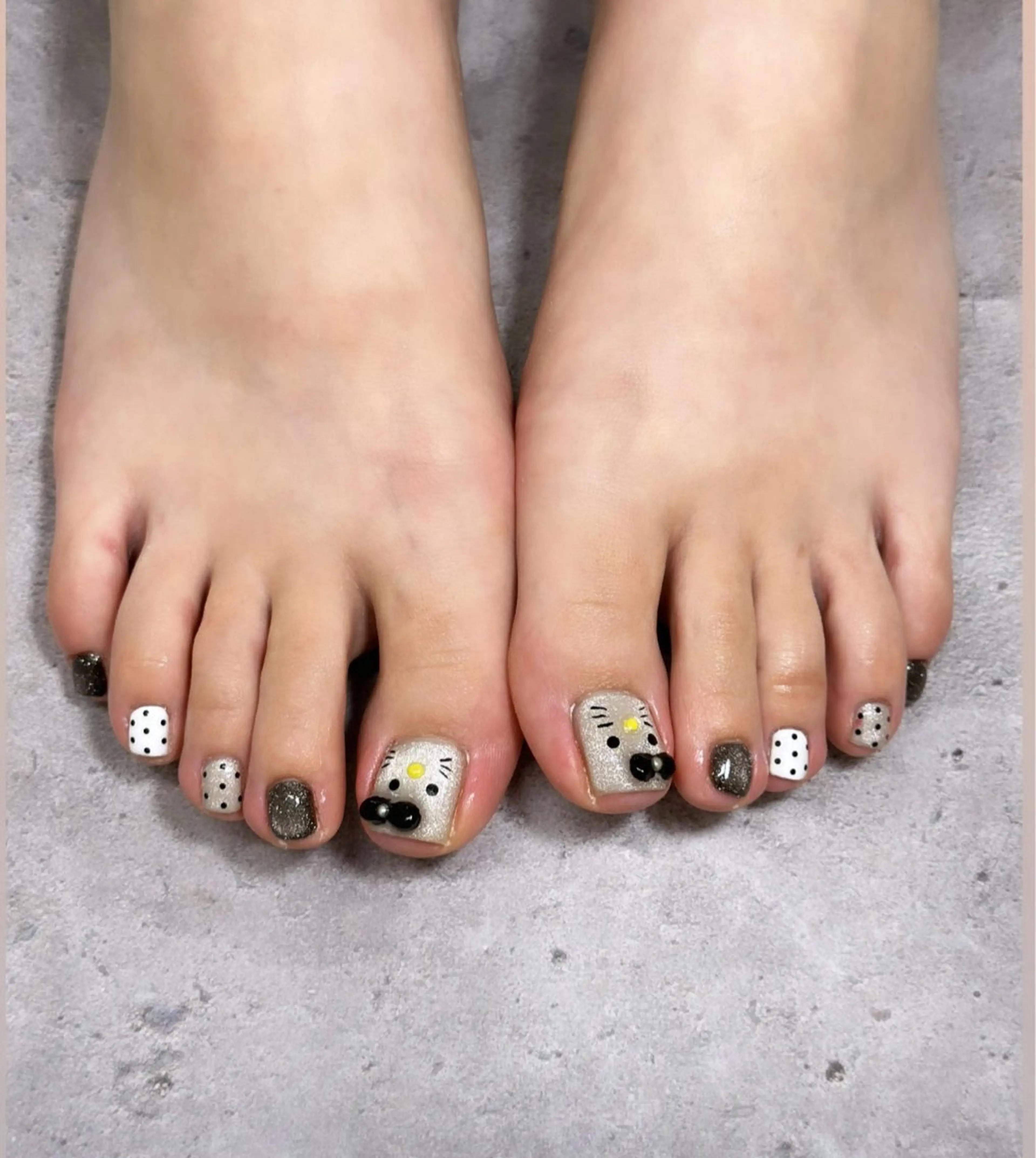 ネイル フットネイル 7LOOKS フェンのネイルデザイン