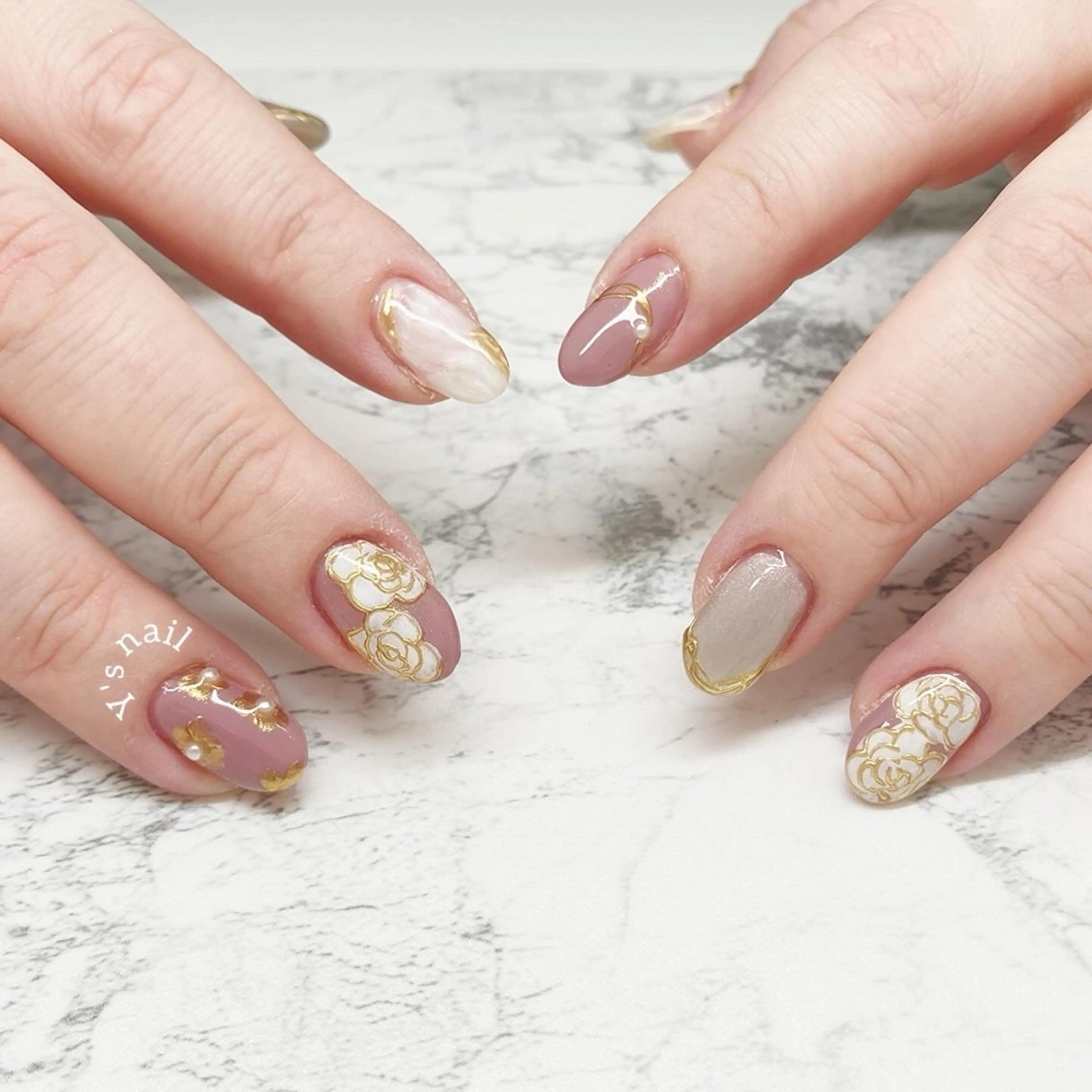 ネイル フラワーネイル ハンドネイル 手書きが得意🖌️ Y’s  nailのネイルデザイン