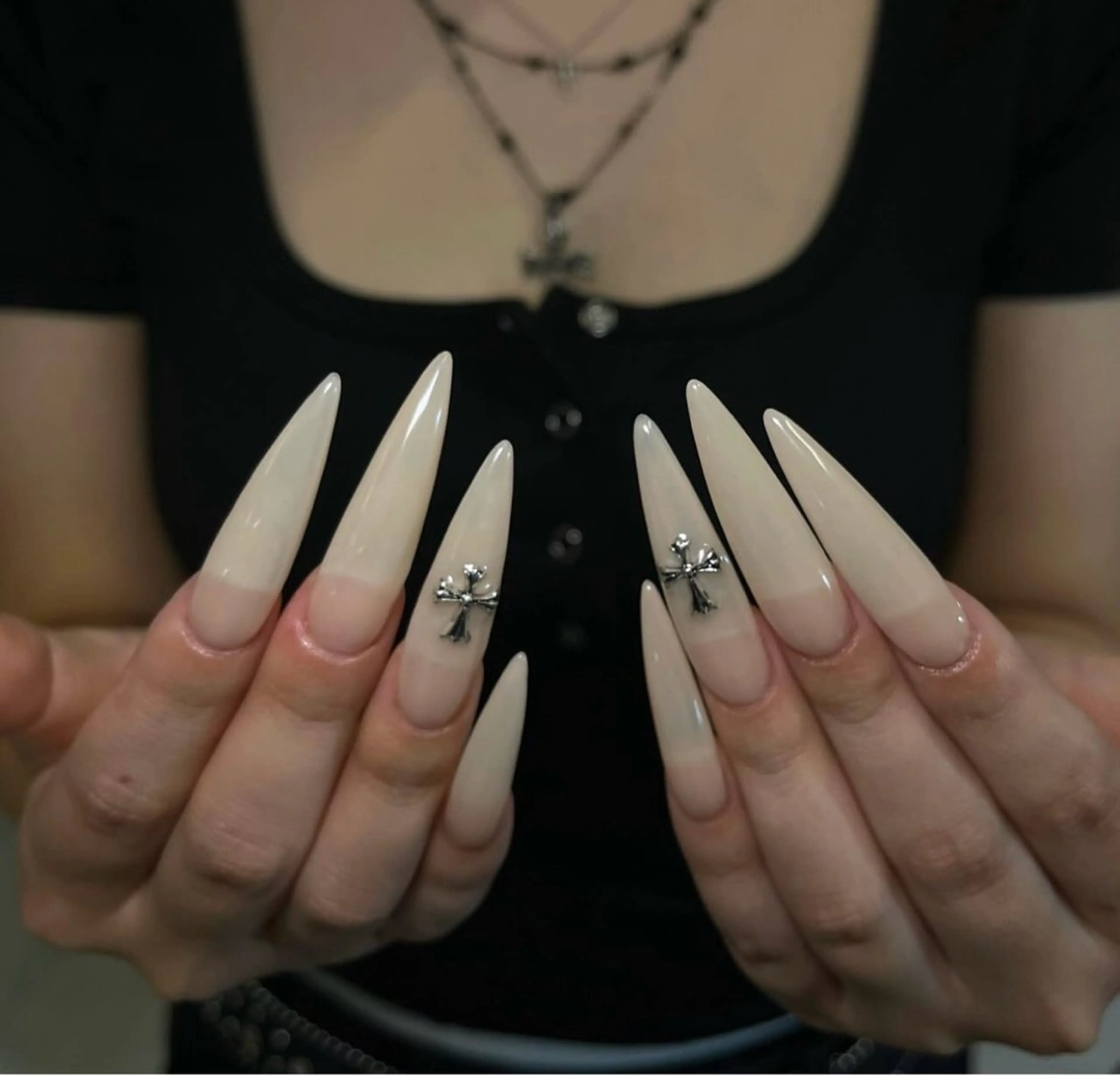 ネイル ハンドネイル BERA NAILSのネイルデザイン