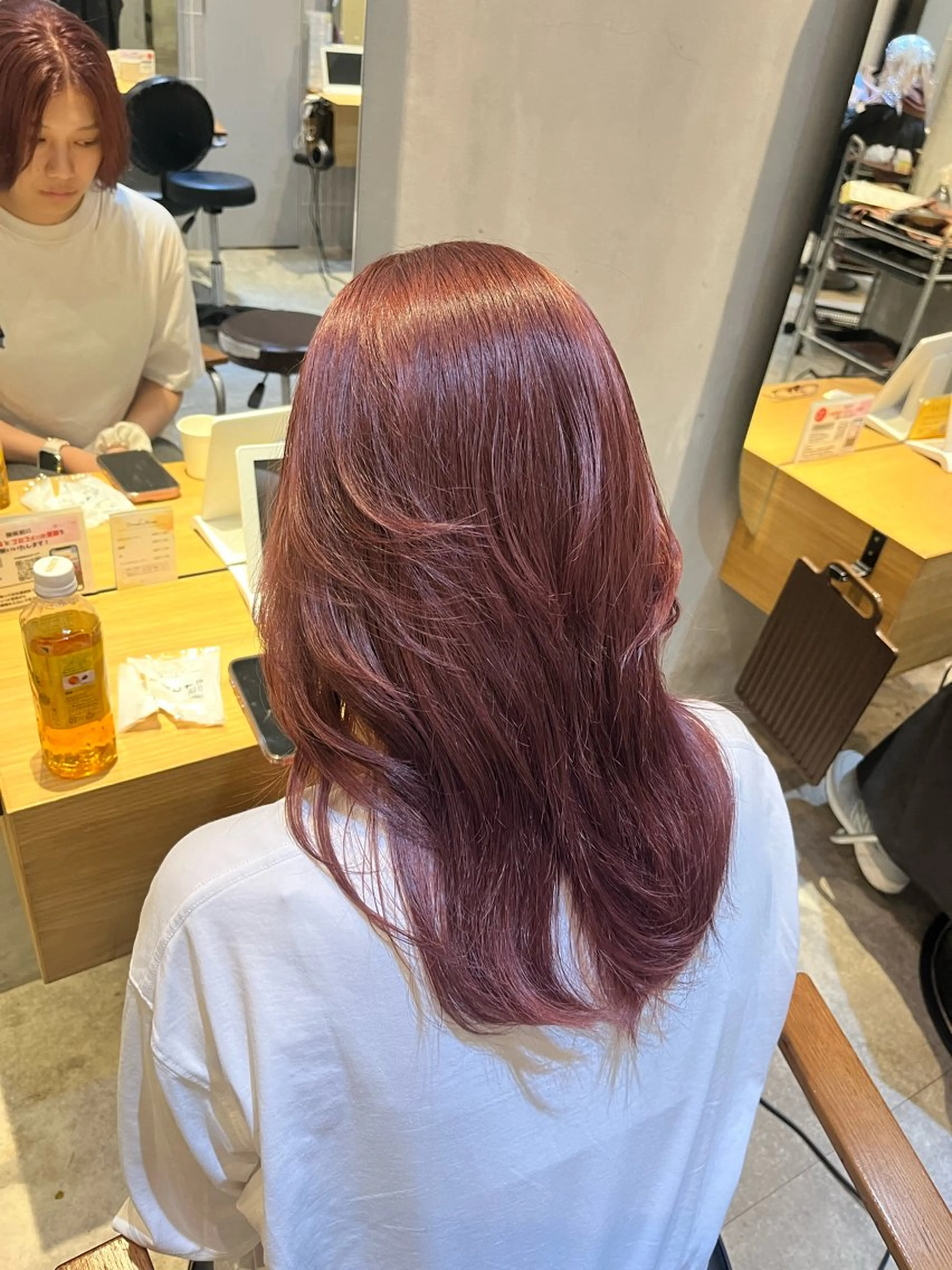 セミロング カラー 透明感カラー レッドカラー デザインカット 髪質改善 レイヤーカット ヘアカラー トリートメント ラフィスヘアードープ所属・レイヤーと透明感の アユカ 新宿🦖のヘアスタイル
