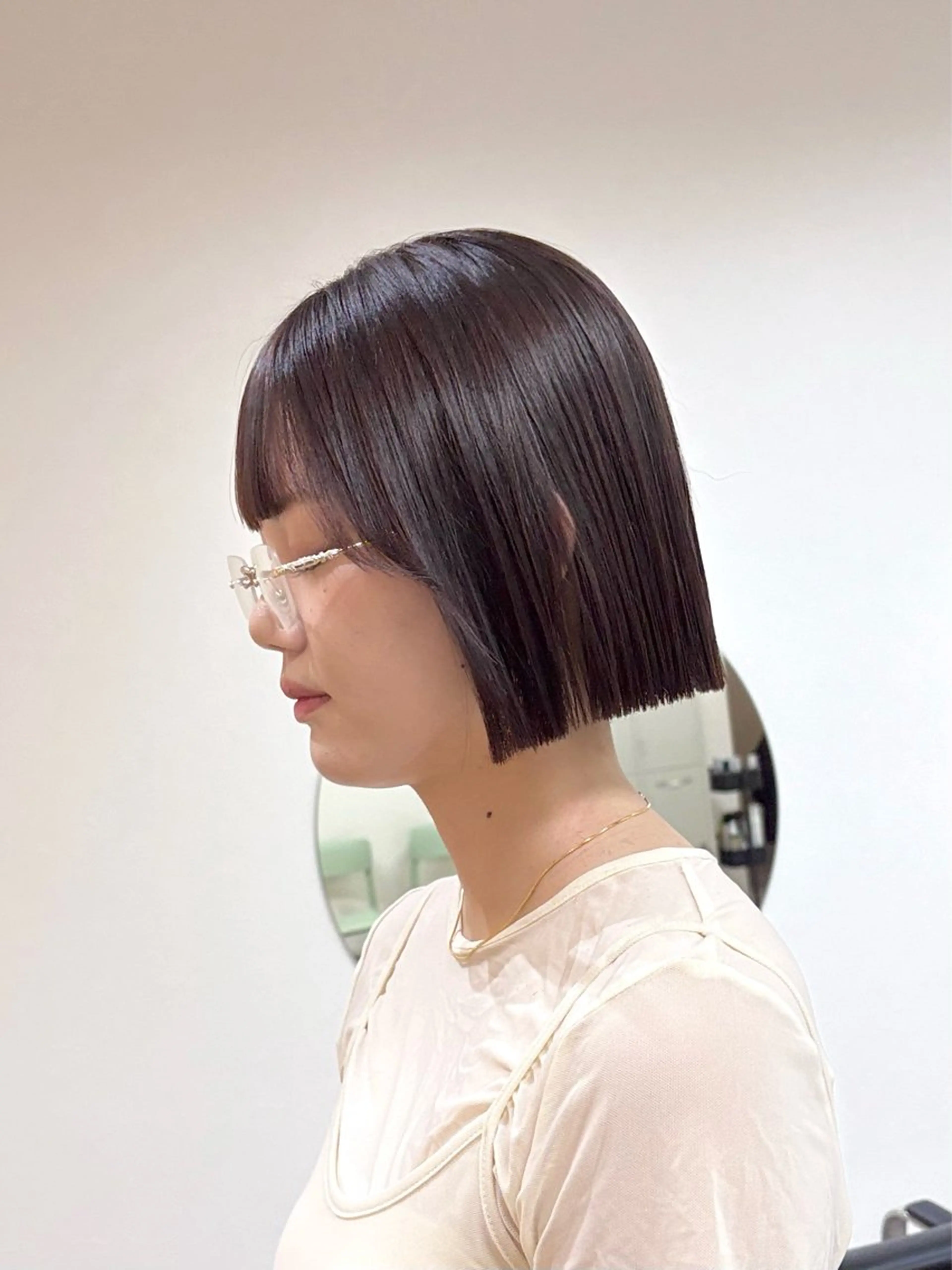ミディアム カラー 切りっぱなしボブ ラベンダーカラー ピンクカラー ボブ カット ヘアカラー トリートメント ハル🌸柔色/ ブリーチなし/艶髪のヘアスタイル
