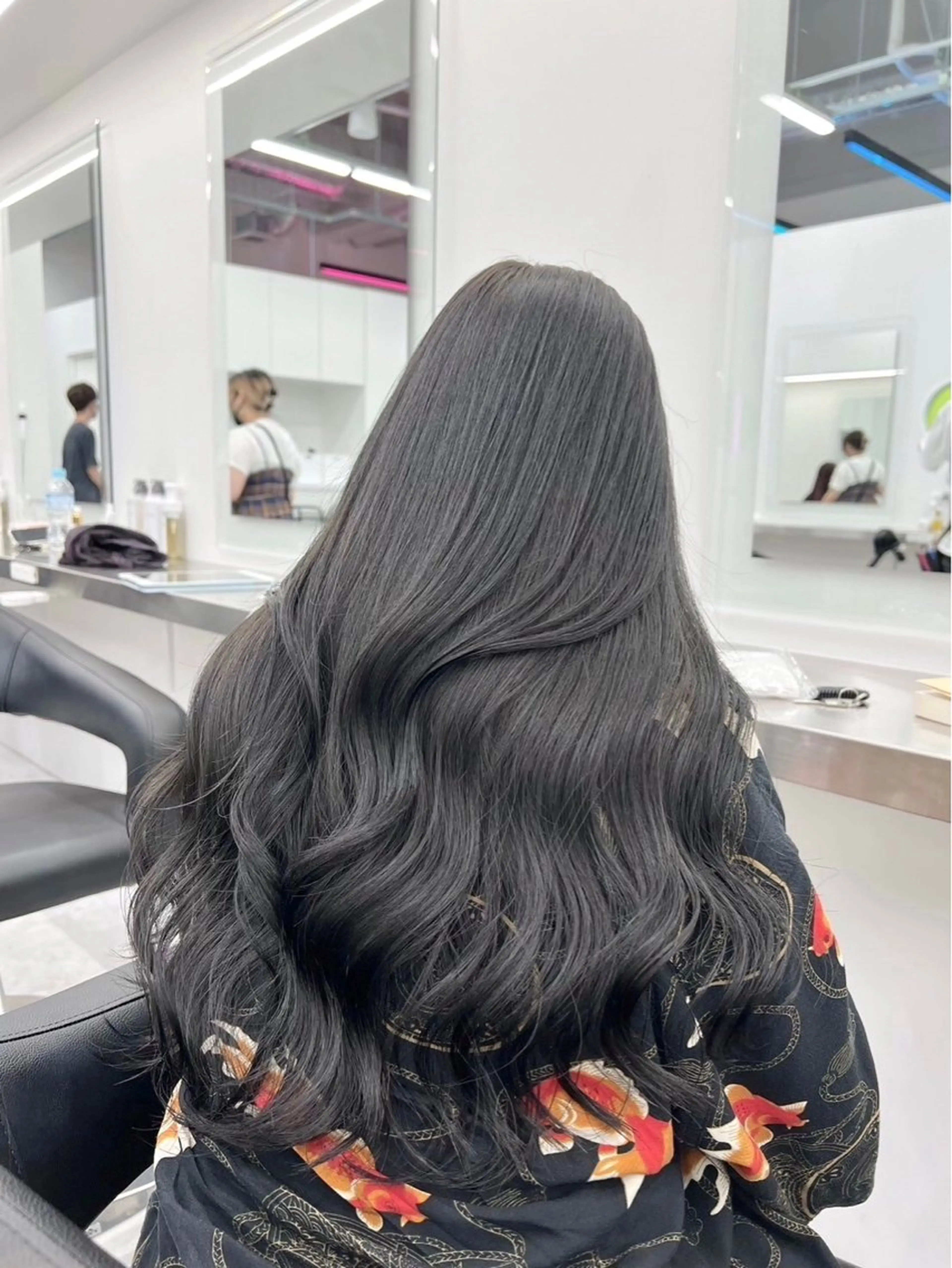 【⚡️特別価格⚡️】🇰🇷韓国風🇰🇷顔周り似合わせカット✂️➕髪質改善トリートメント🫧の写真